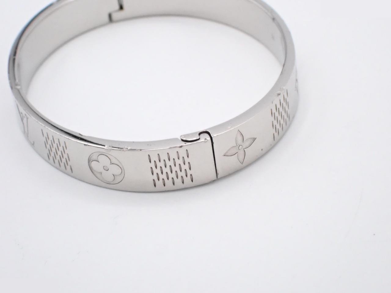 Staple, wrist circumference approximately 17 cm — view 3
