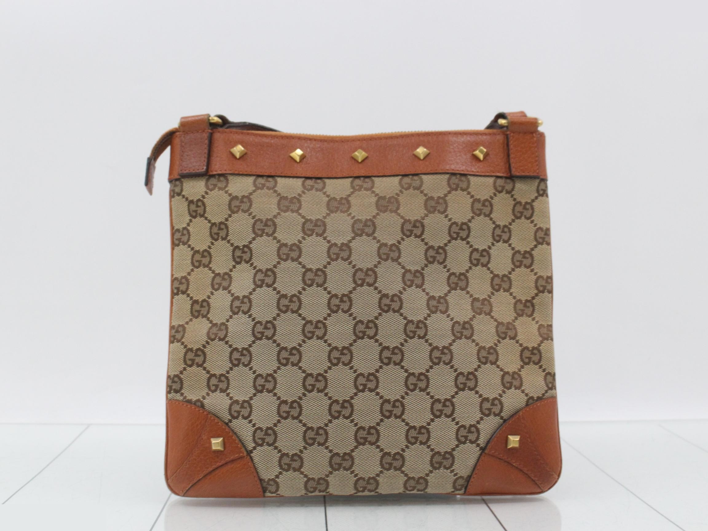 GG Canvas (Bag) Studs 120893 Shoulder Bag — view 2
