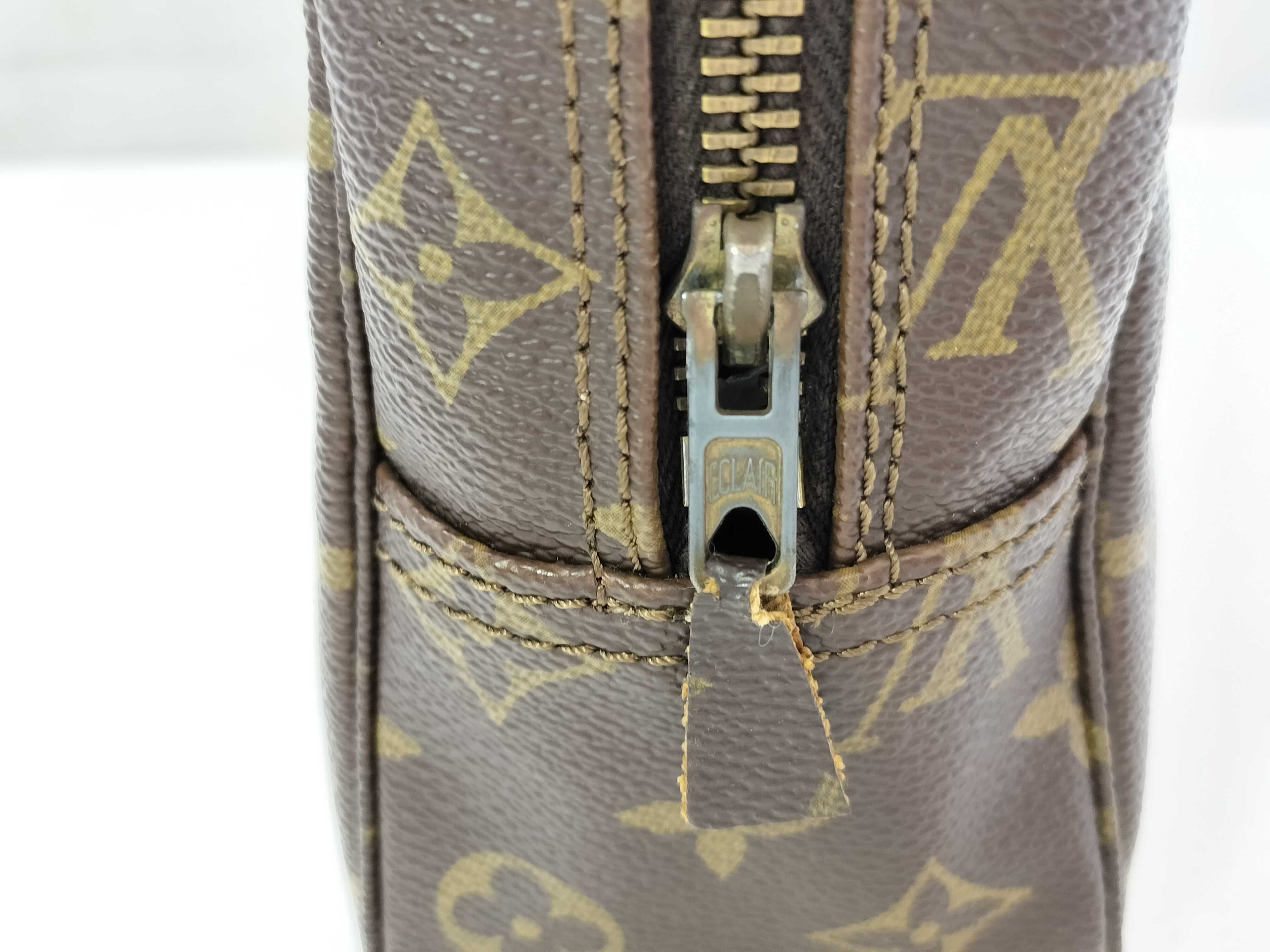 Monogram LV Monogram Troussard Toilette M47522 Pouch — view 11
