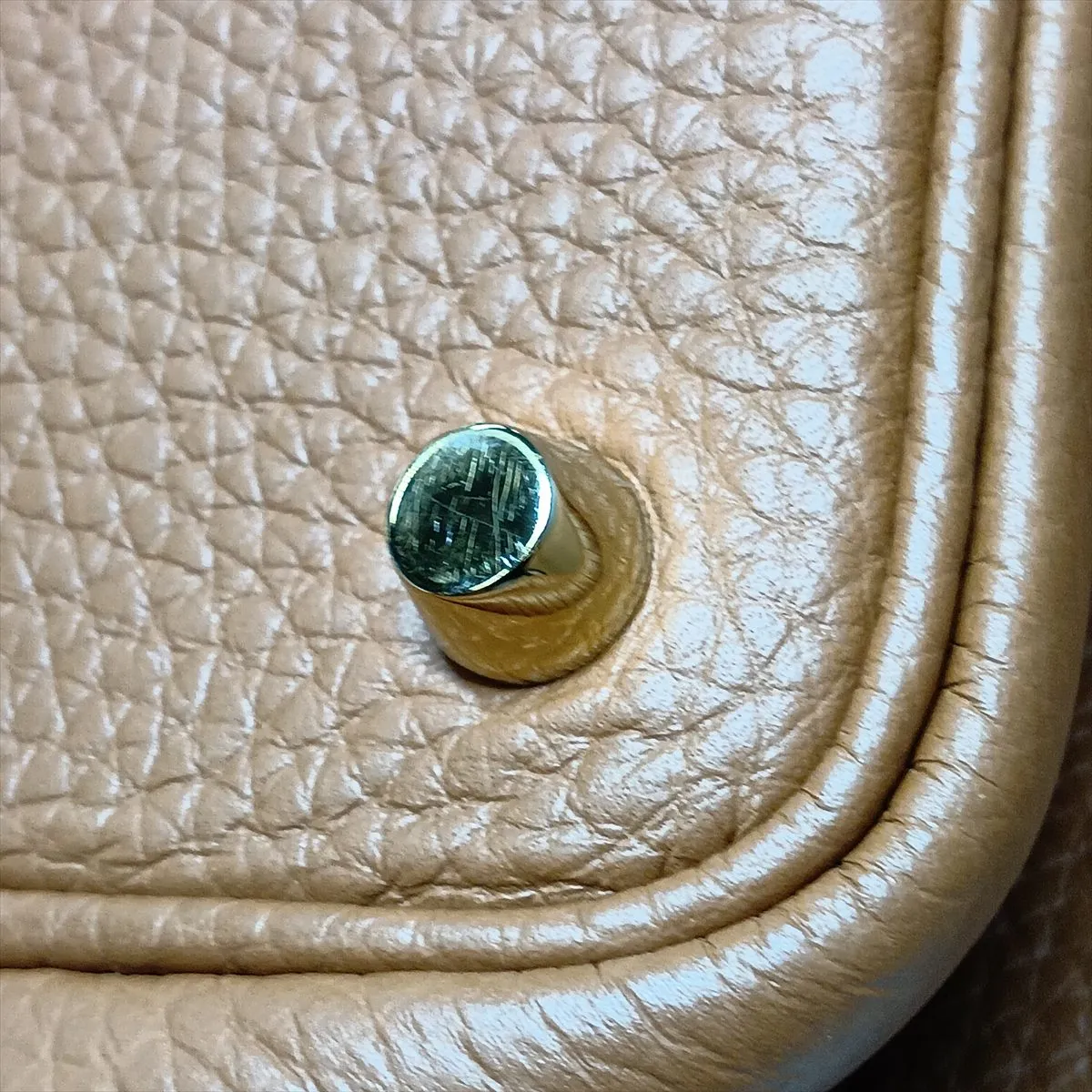 Picotin Lock 18 PM, Taurillon Clemence leather, Gold, Gold hardware, B: 2023 — view 11