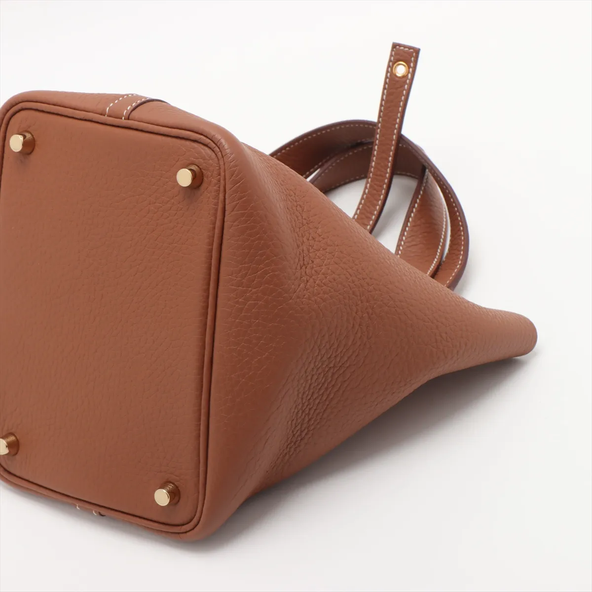 Picotin Lock 18 PM, Taurillon Clemence leather, Gold, Gold hardware, B: 2023 — view 3