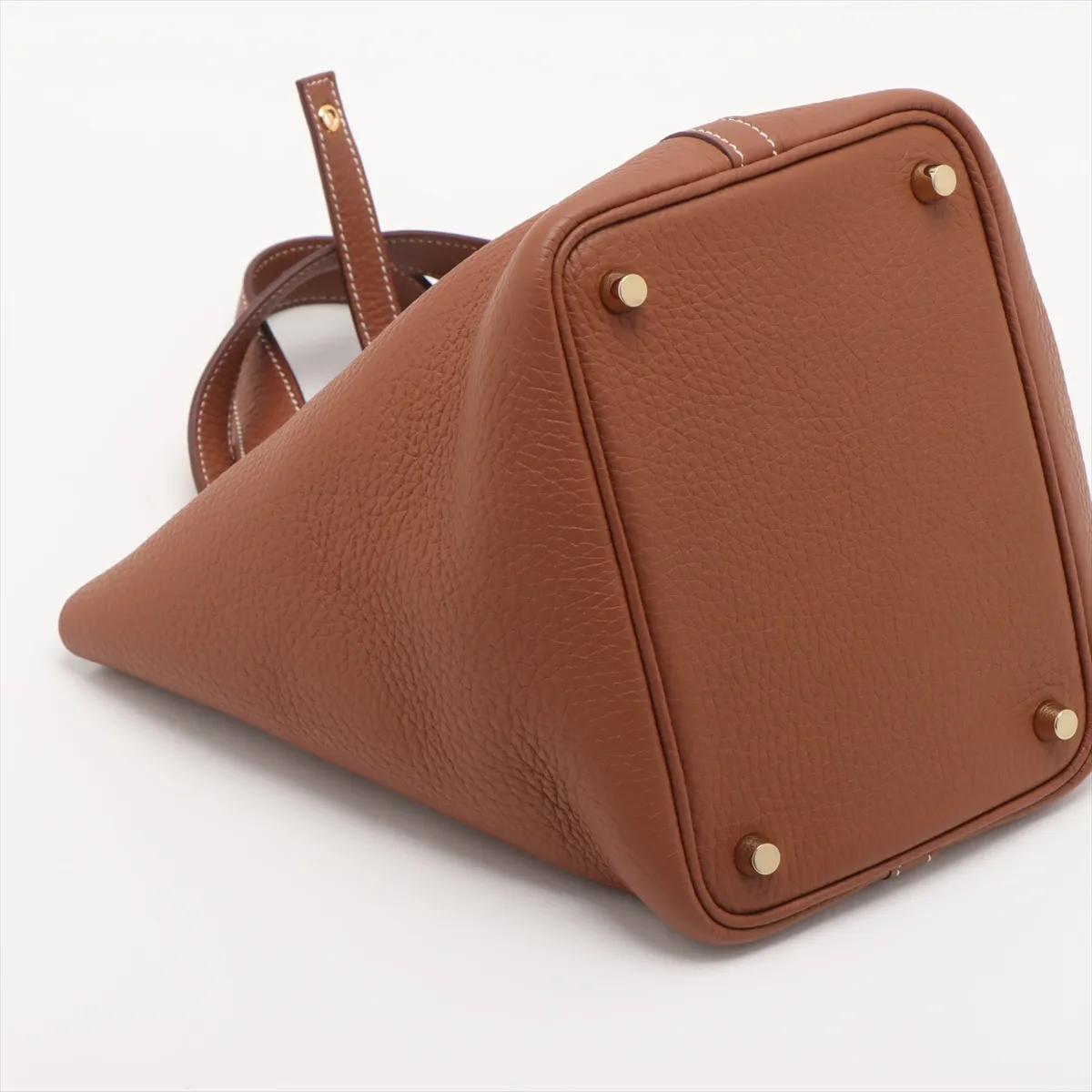 Picotin Lock 18 PM, Taurillon Clemence leather, Gold, Gold hardware, B: 2023 — view 4