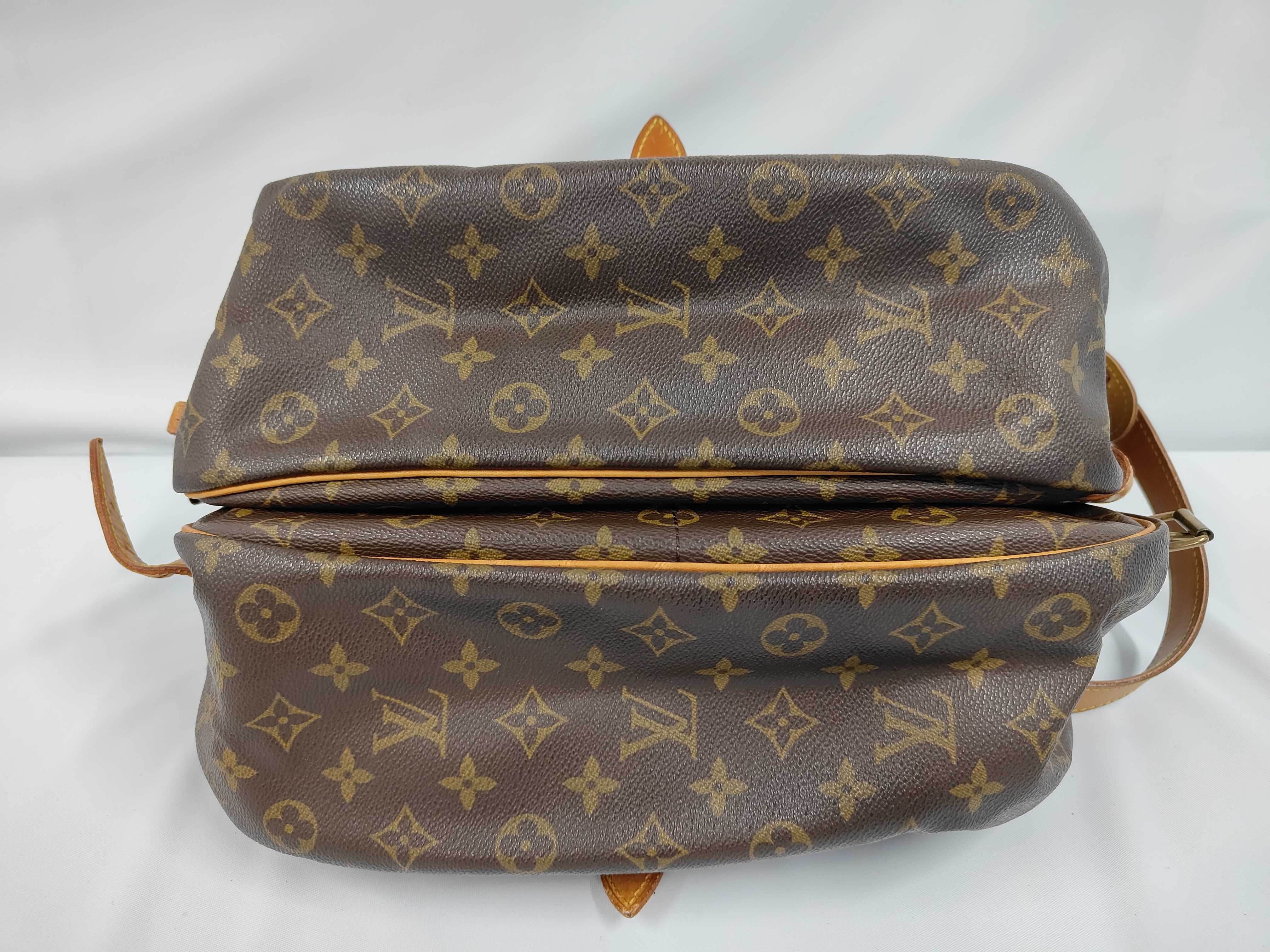 LV Saumur Shoulder Bag — view 4