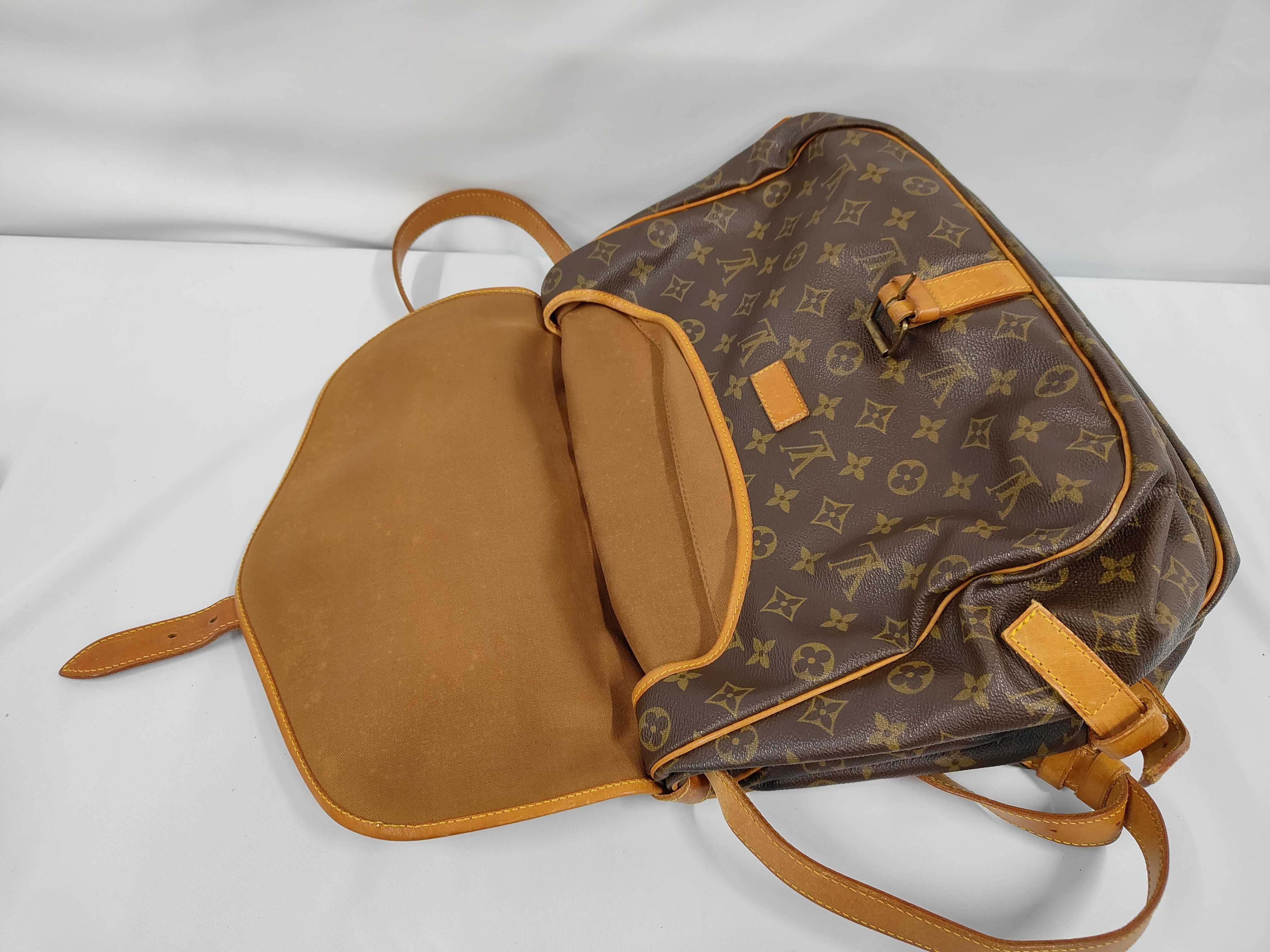 LV Saumur Shoulder Bag — view 8