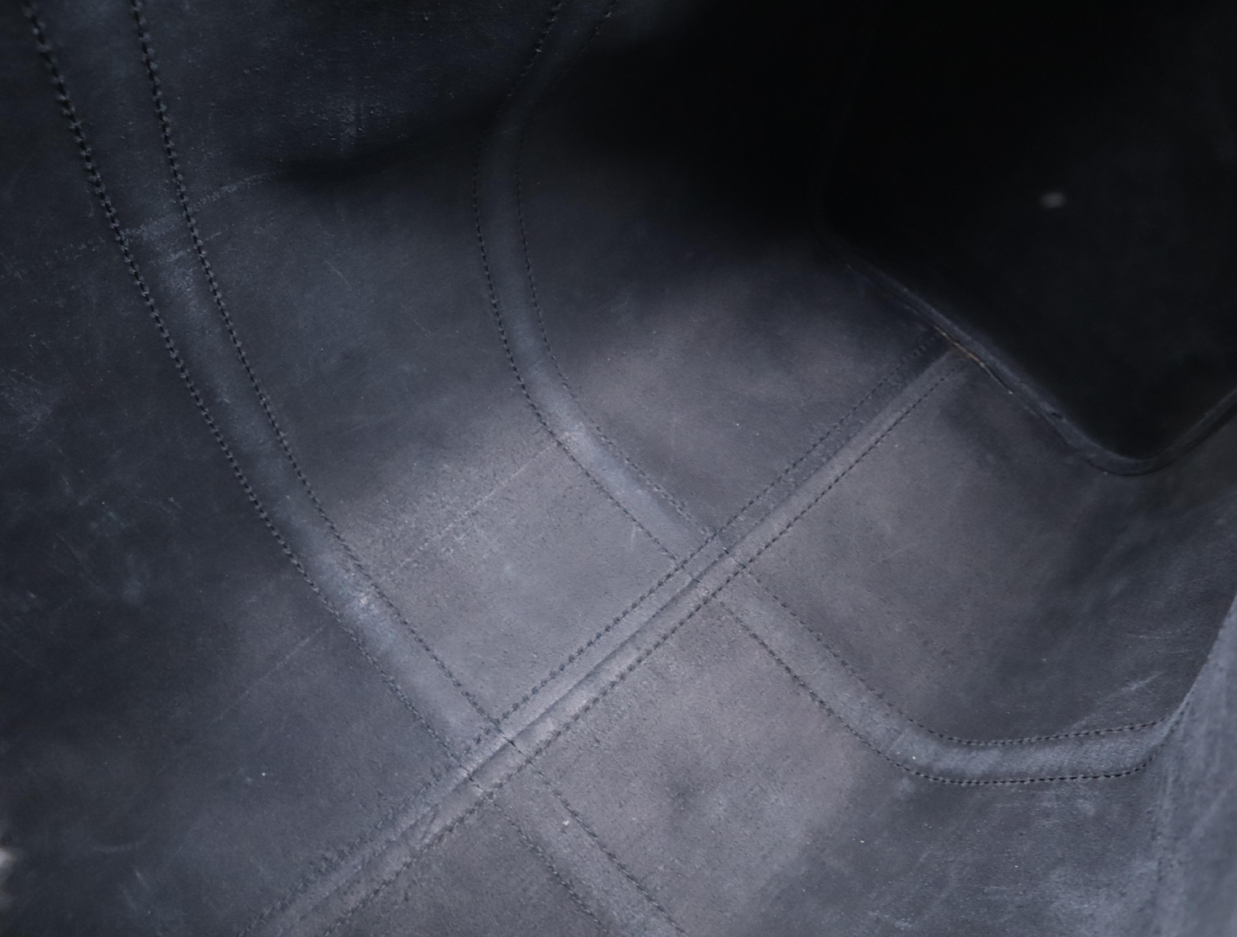 M42972 Epi Keepall 45 Noir Boston Bag — view 14