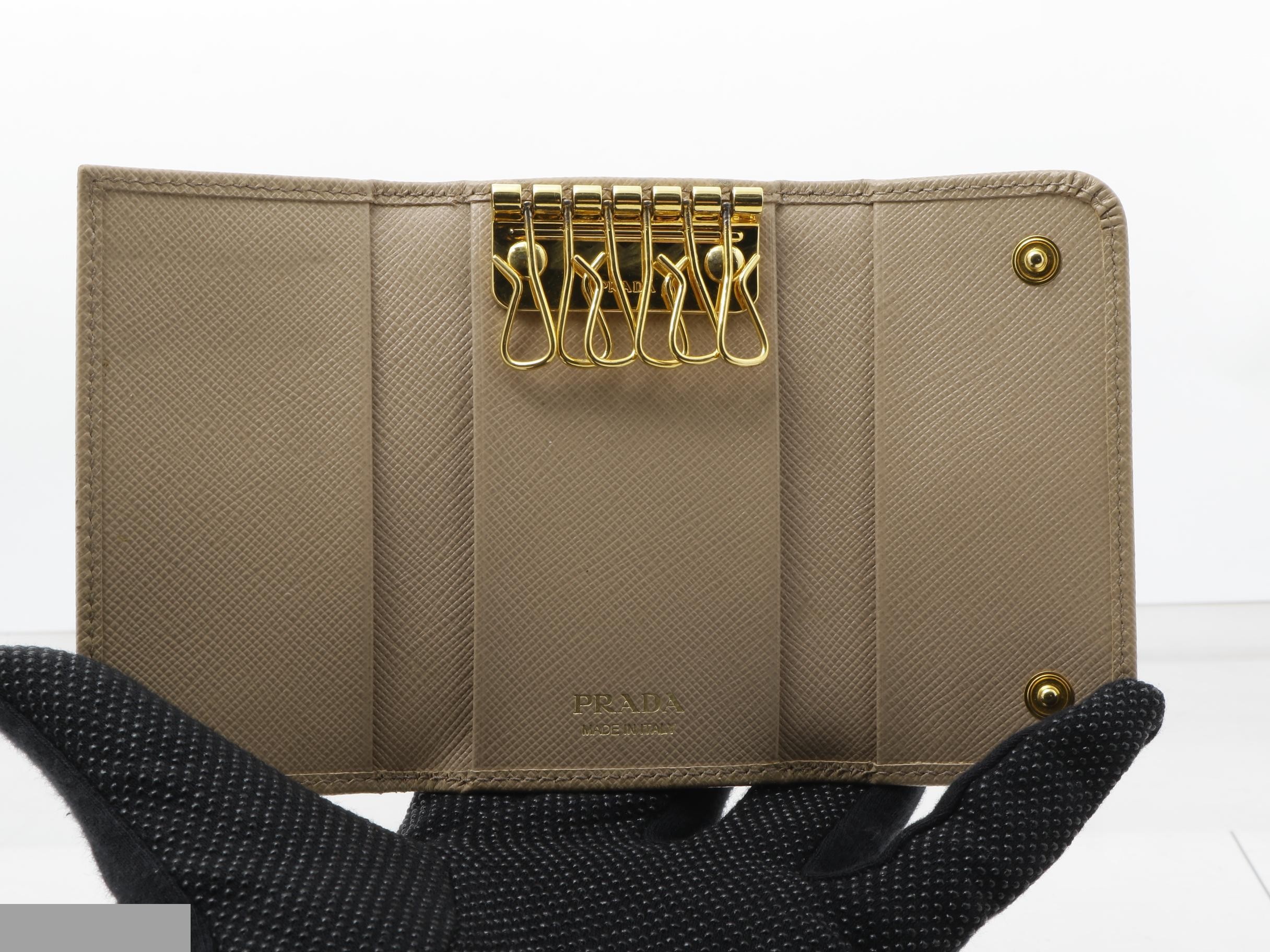 6-key case, Saffiano leather — view 4
