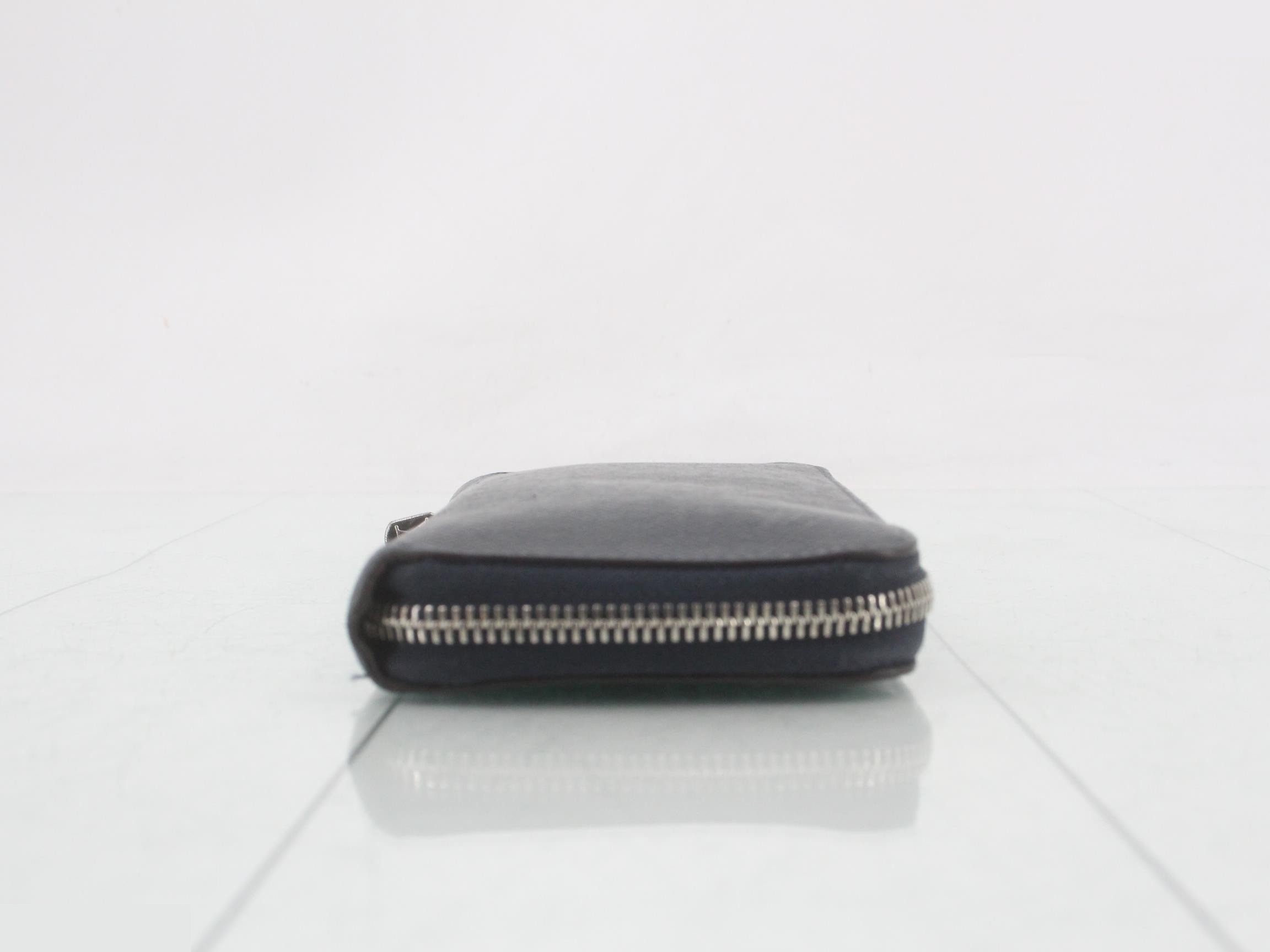 Zippy Wallet Vertical Blue Marine Round Zipper Long Wallet — view 3