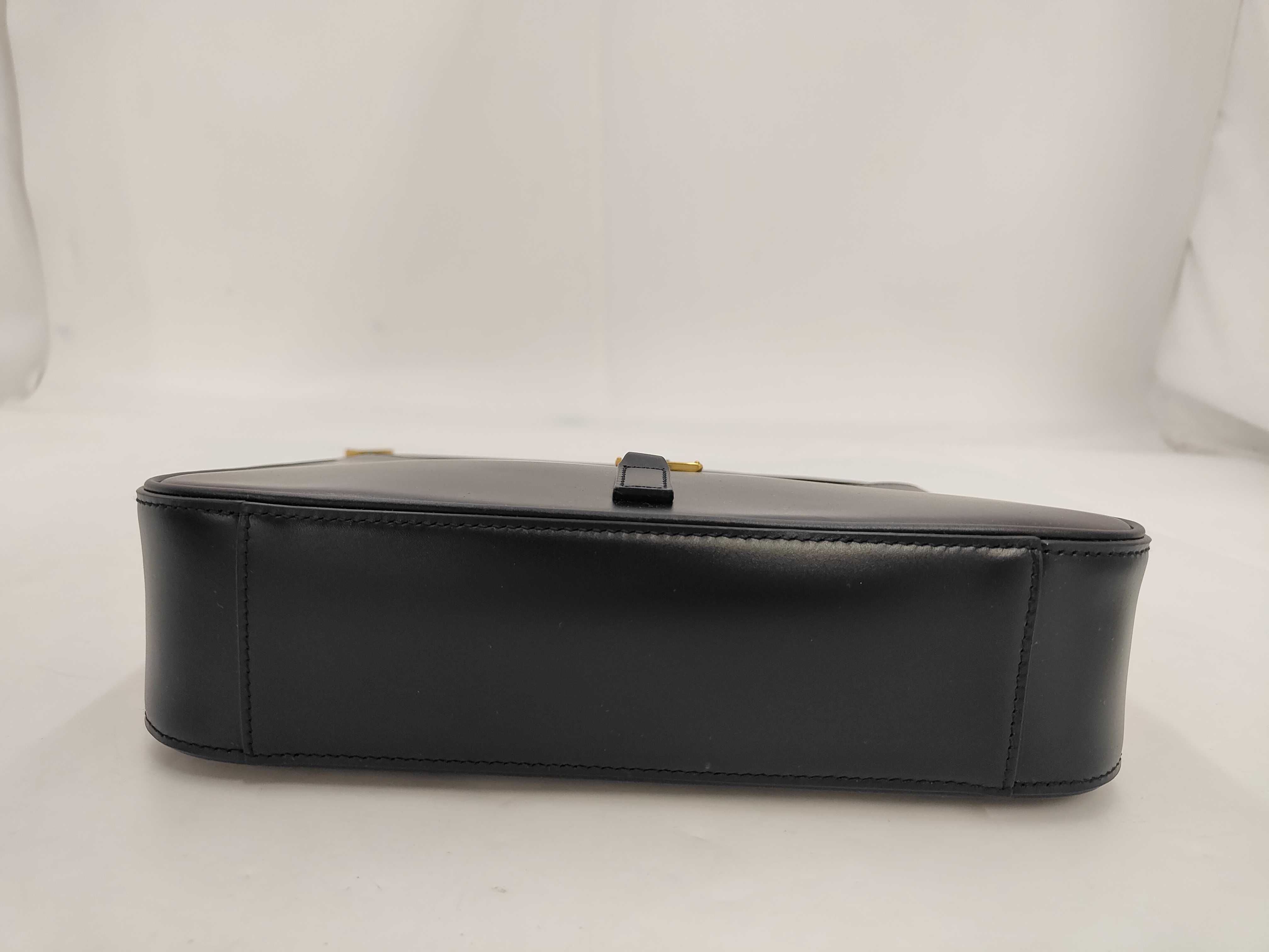 Black Calf Leather Underarm Bag Shoulder Bag — view 4