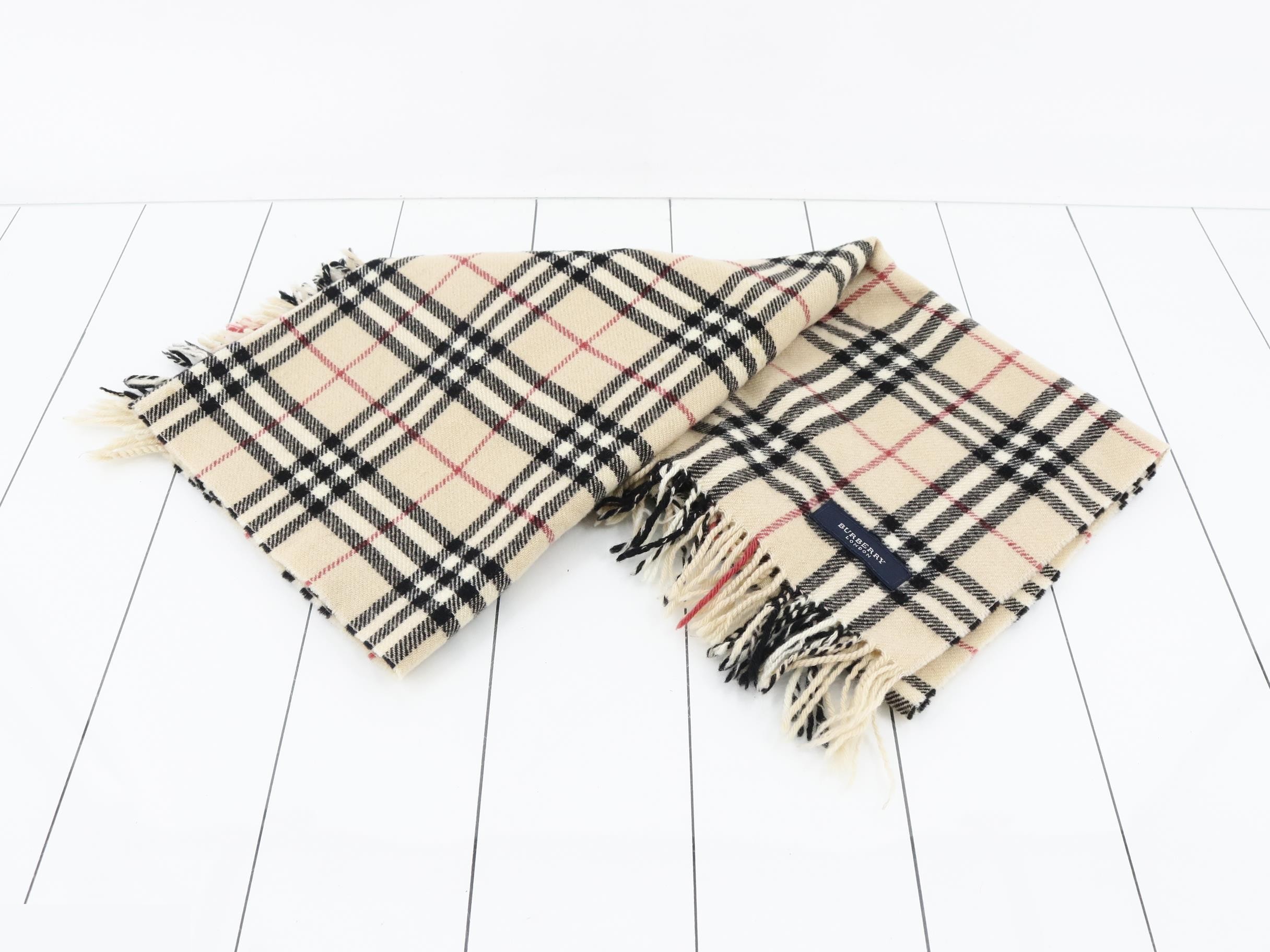 Other items: accessories, shawls (lap blankets) — view 2