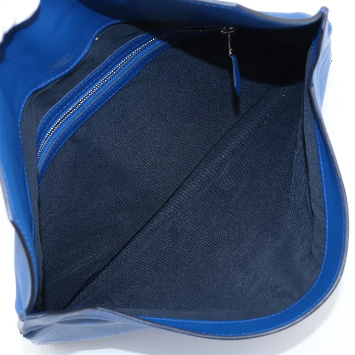 City Slide Pochette Evercolor Blue Electric x Black Matte Silver Hardware D:2019 — view 5