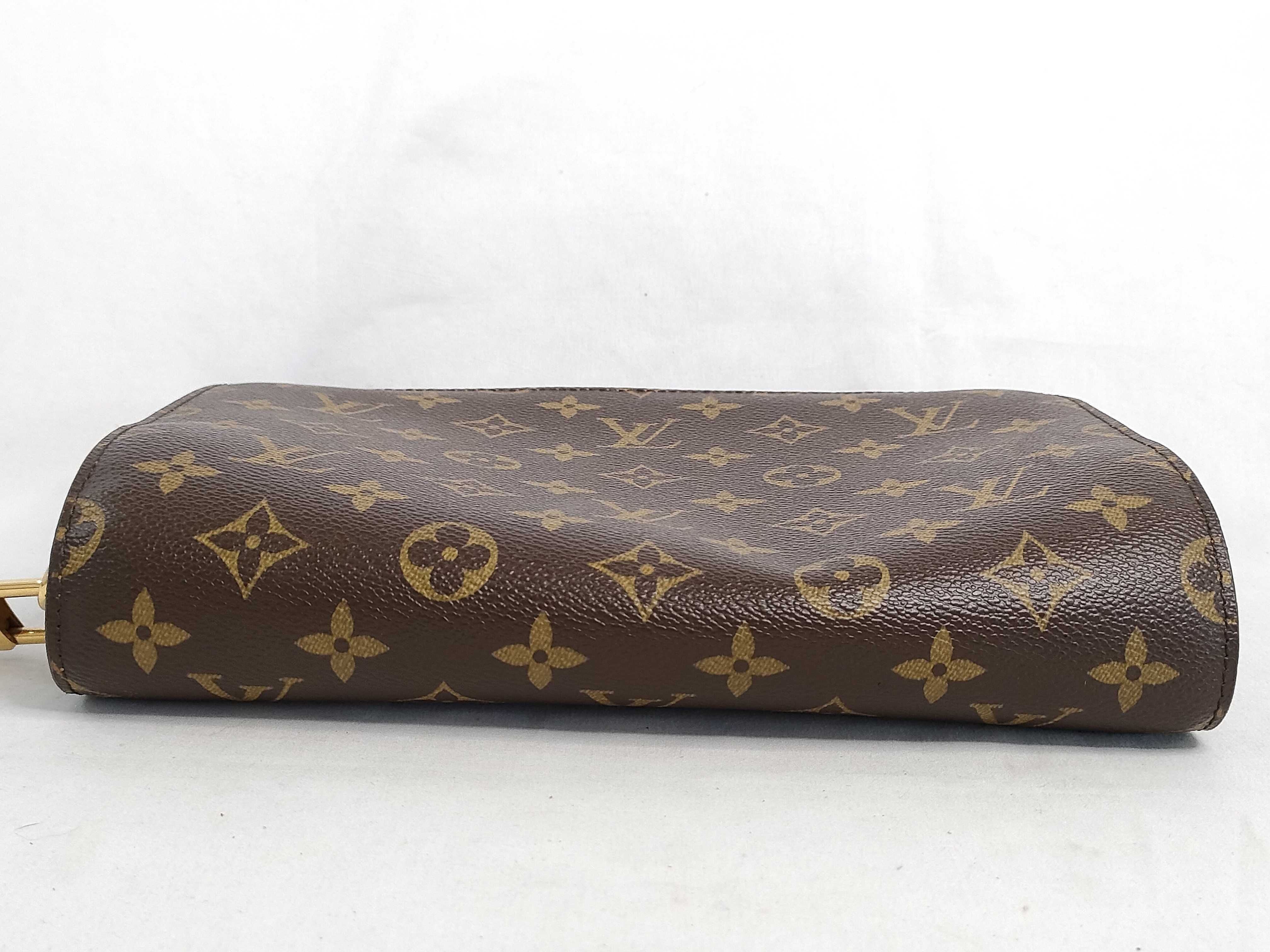 Monogram Louis Vuitton Clutch AR4058 Clutch Bag — view 7