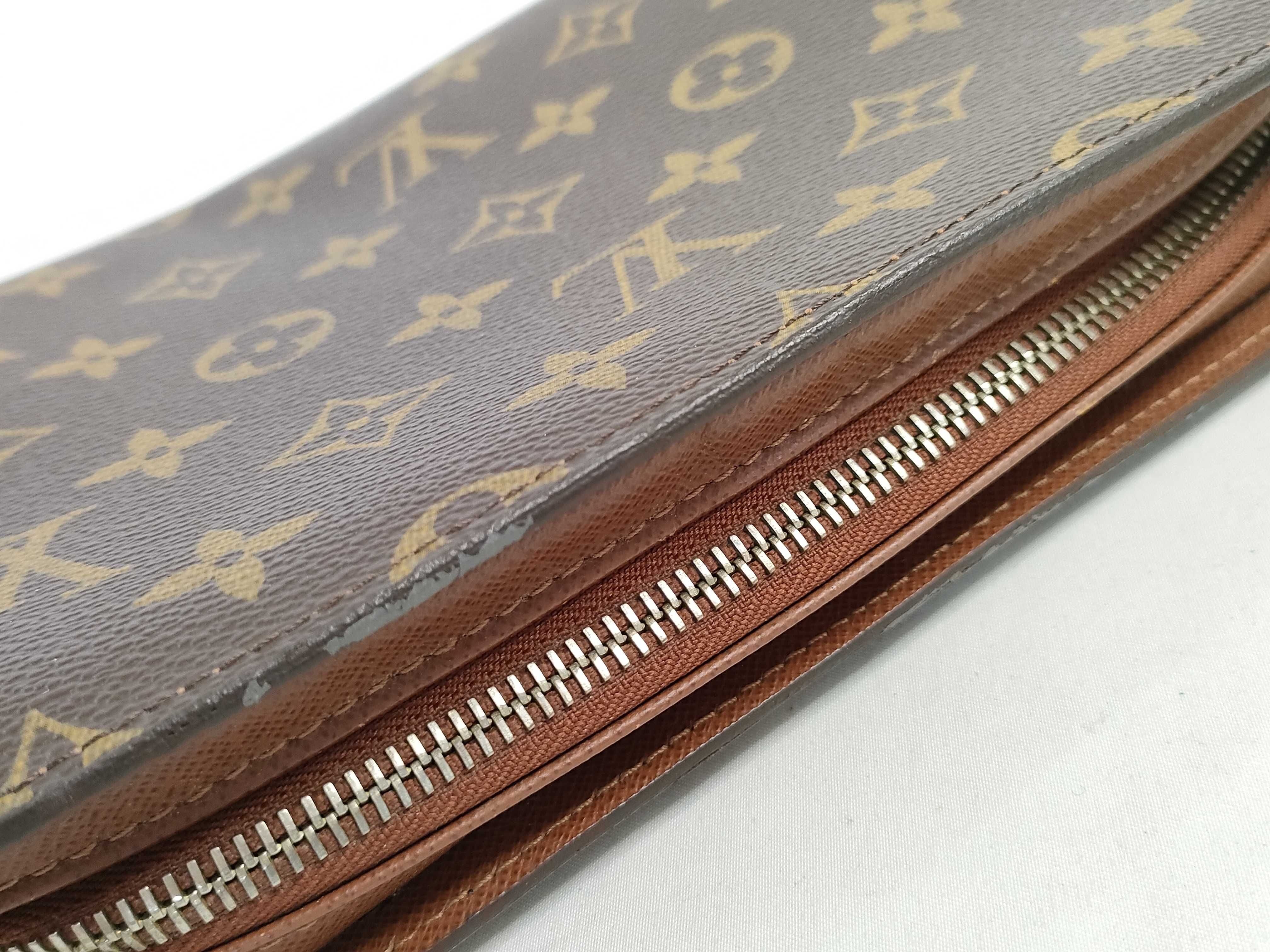 Monogram Louis Vuitton Clutch AR4058 Clutch Bag — view 8