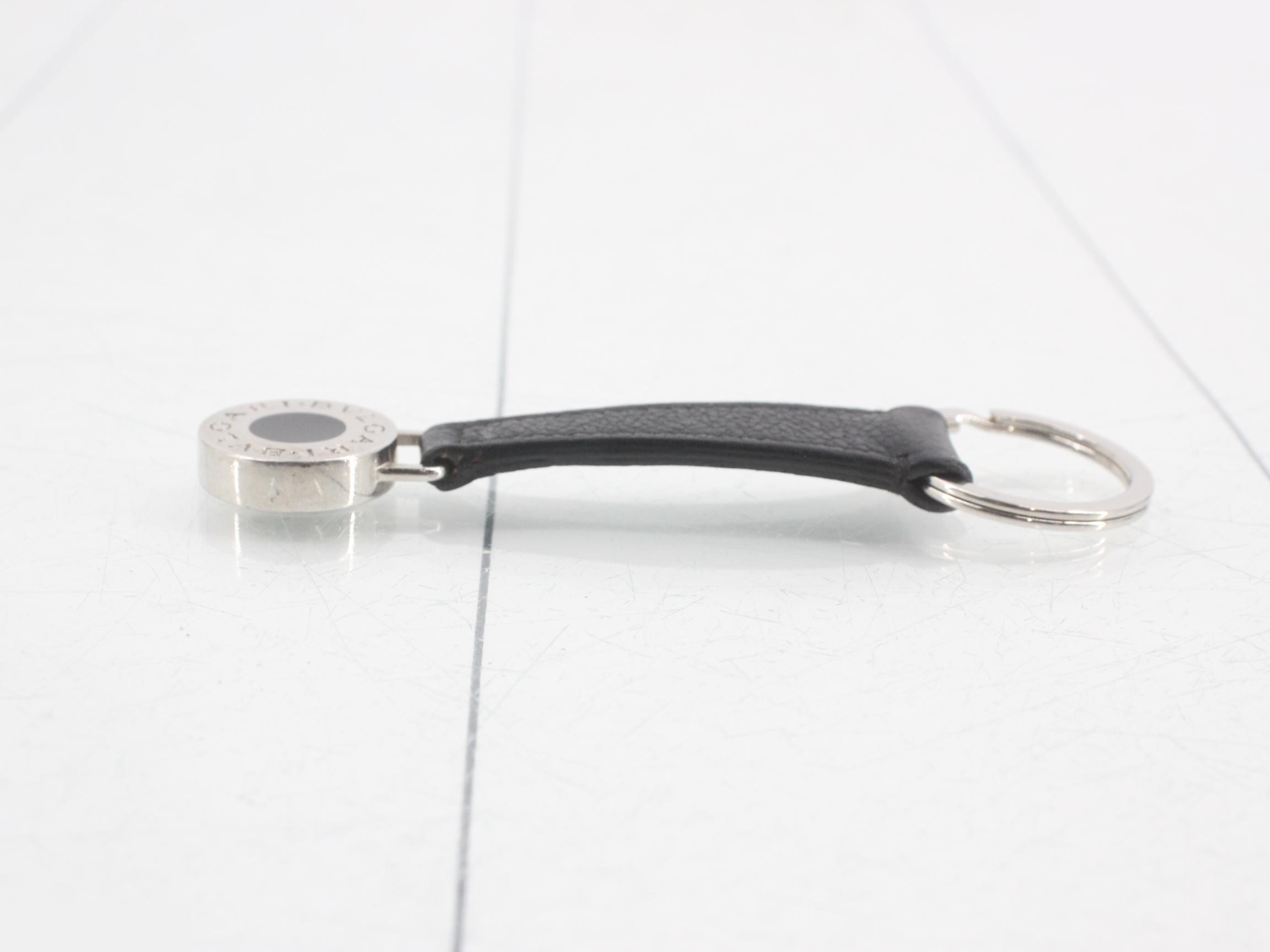 Silver x Black Keyring — view 3