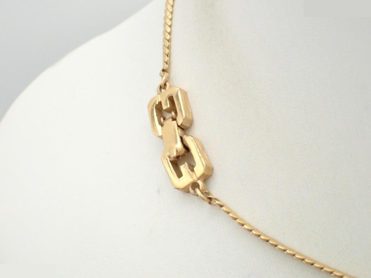 Necklace, neck circumference approximately 36 cm — view 2