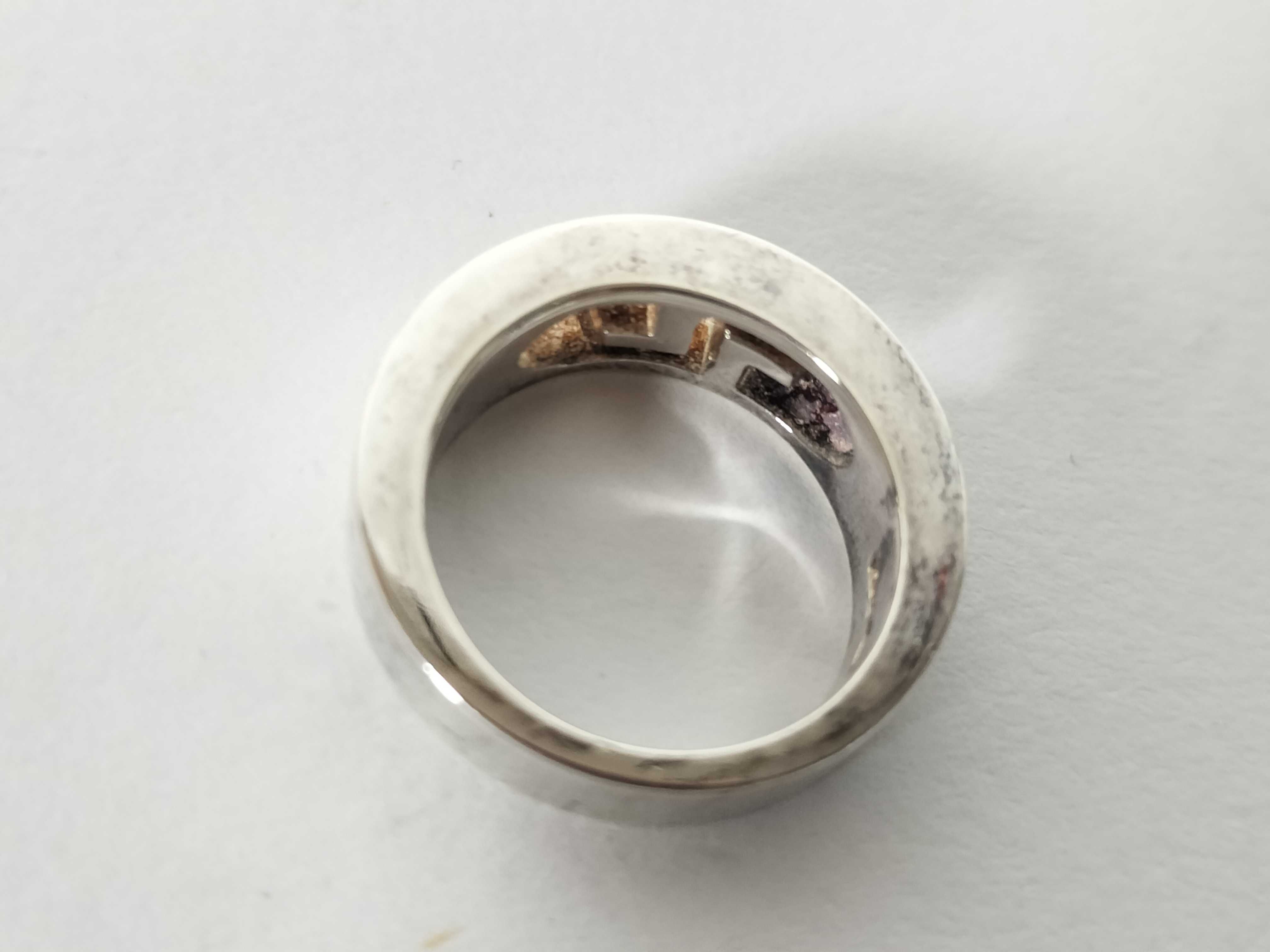 Double G Cutout Ring — view 5