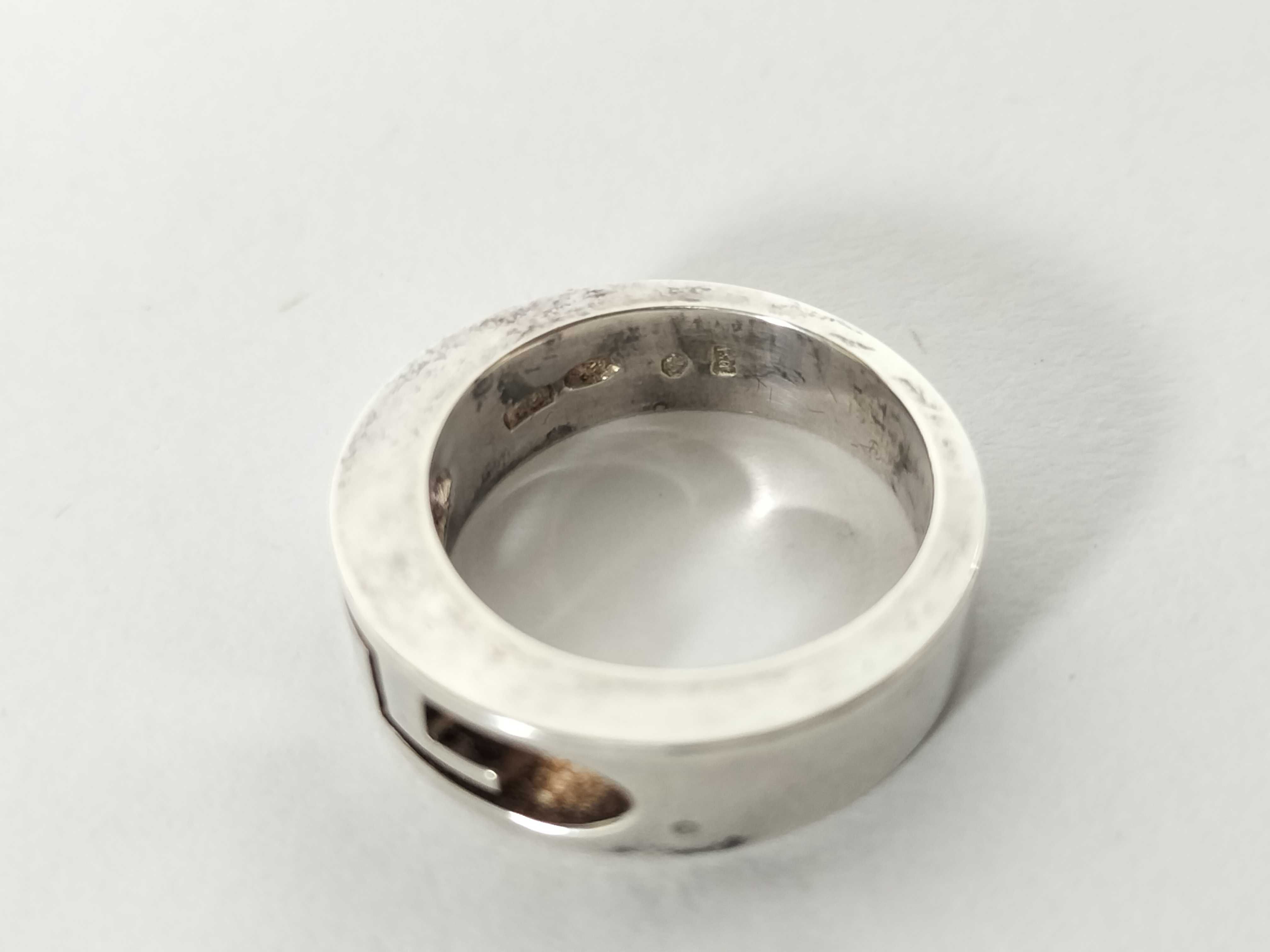 Double G Cutout Ring — view 8