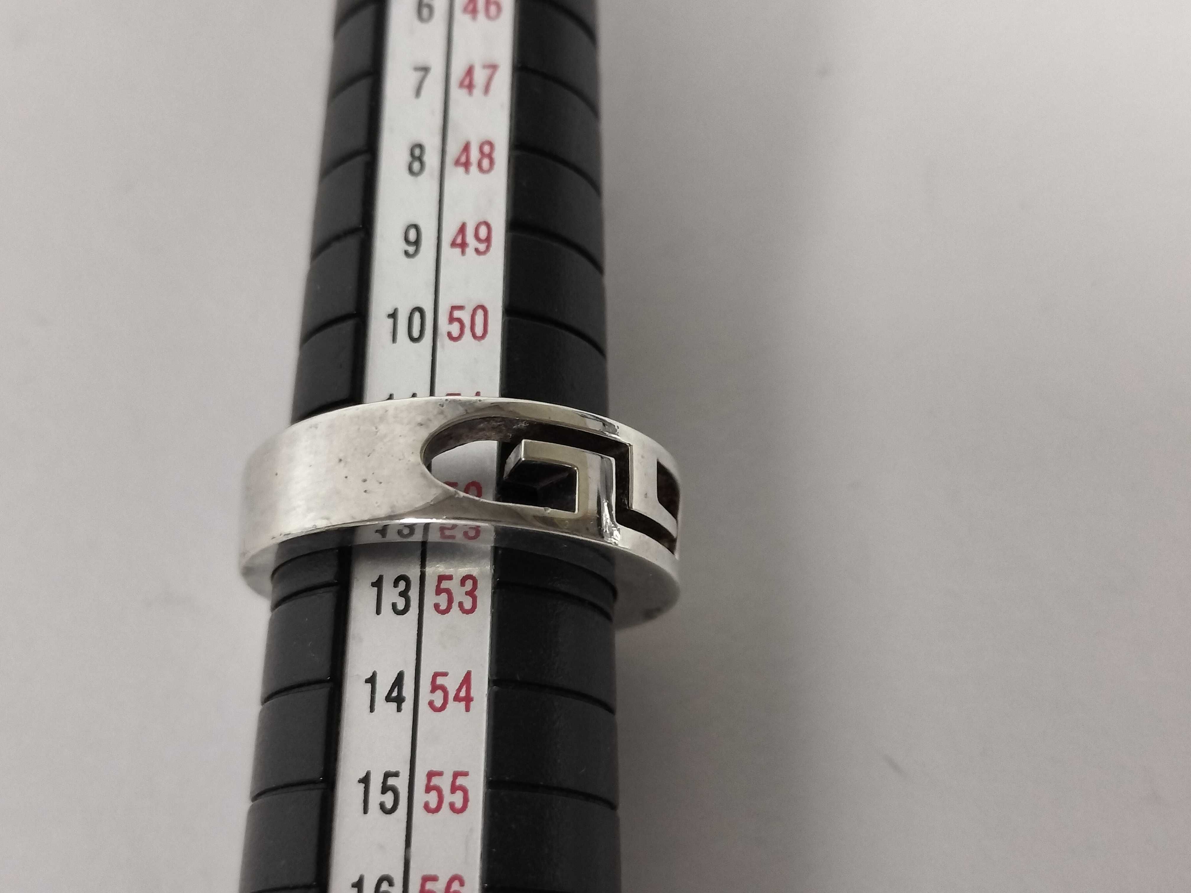 Double G Cutout Ring — view 9