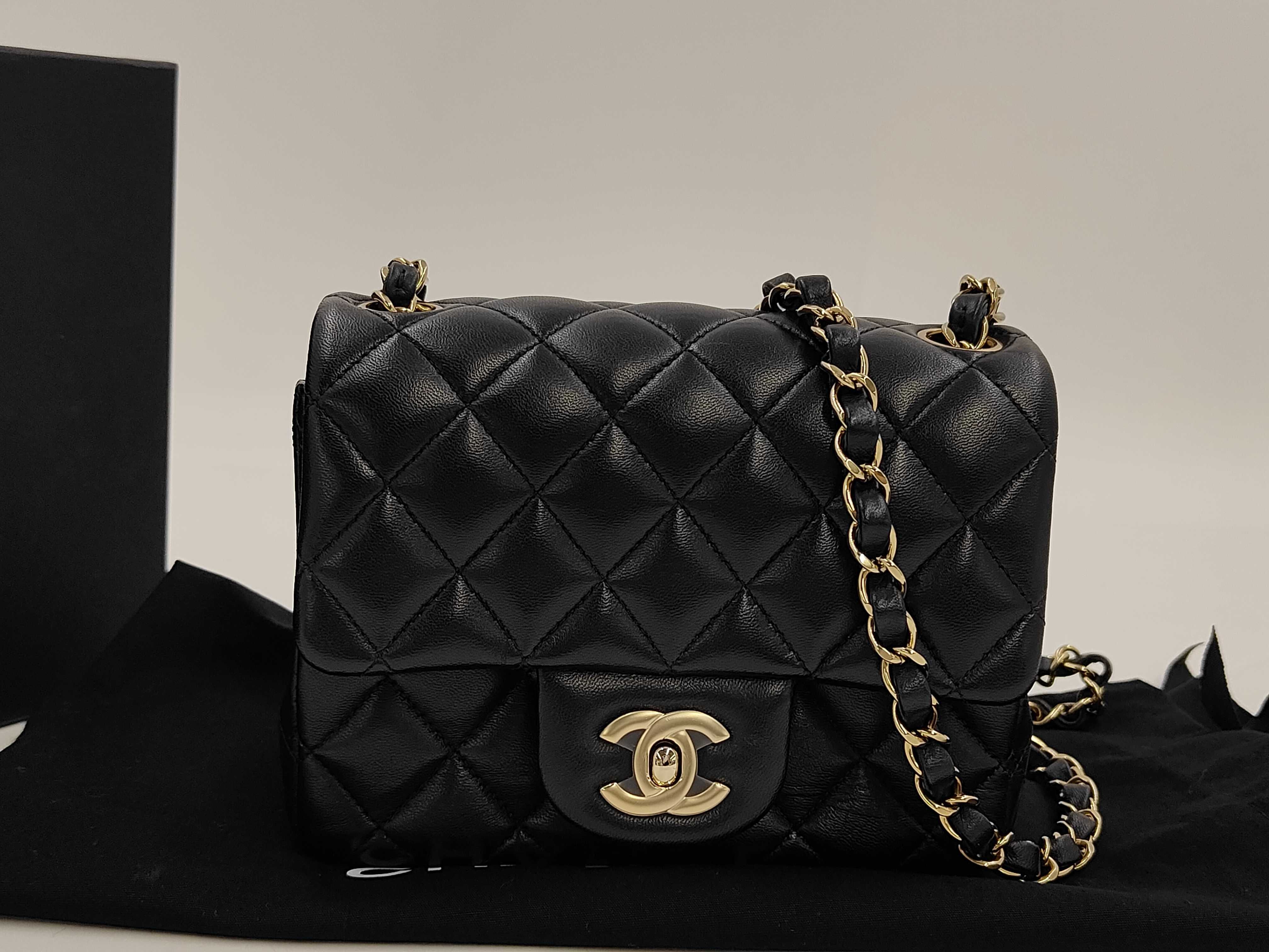 Mini Matelasse 17 Chain Shoulder Bag