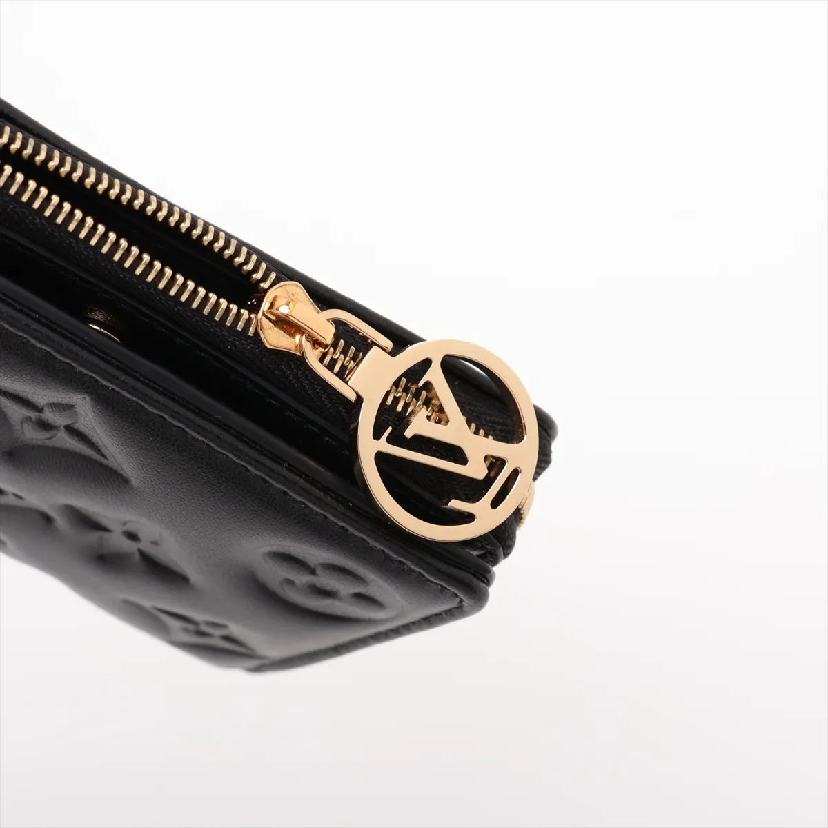 Monogram Embossed Portefeuille Lou M81599 Noir Compact Wallet (RFID Detector) — view 9