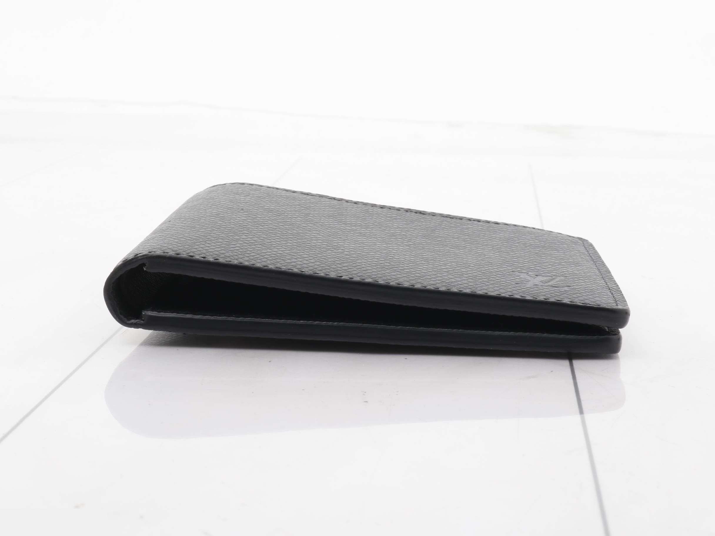 Taiga Portefeuille Slender Bi-fold Wallet, Noir (RFID-proof) — view 3
