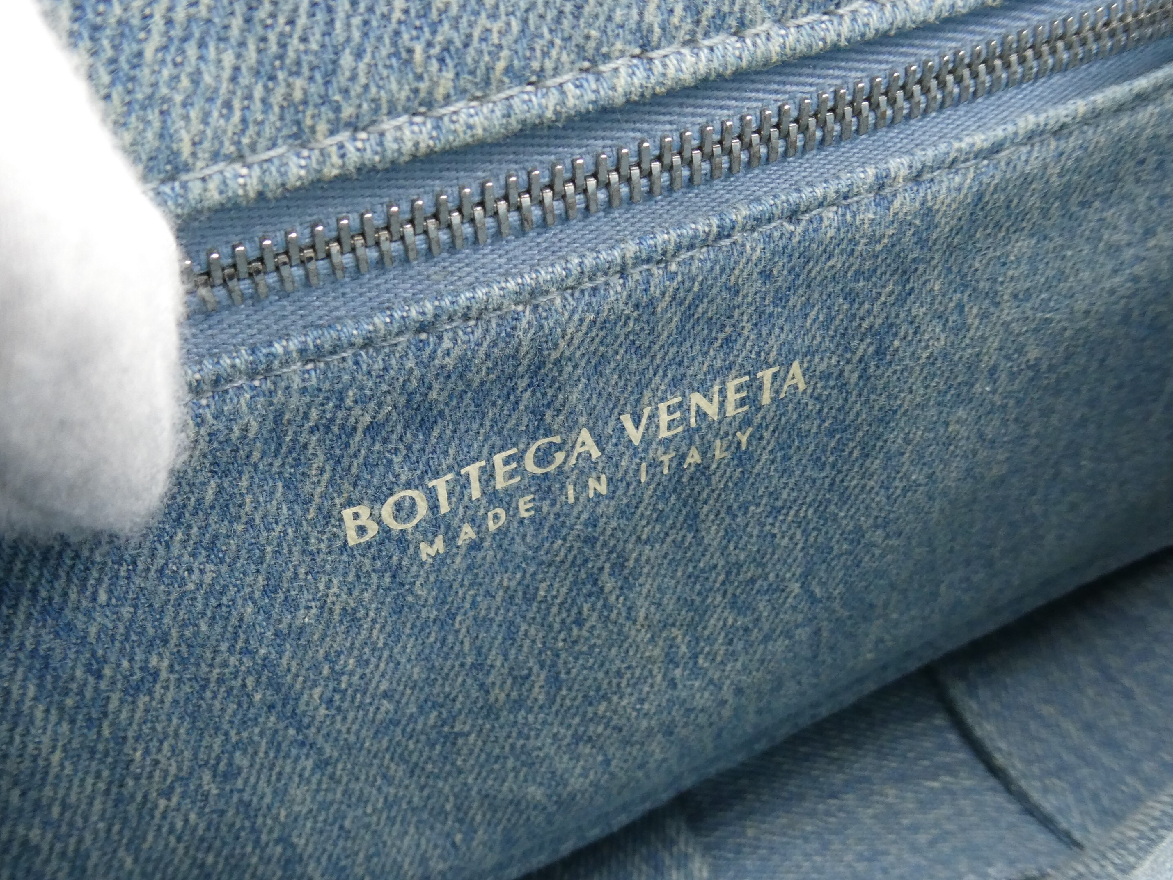 Intrecciato Denim Shoulder Bag — view 8