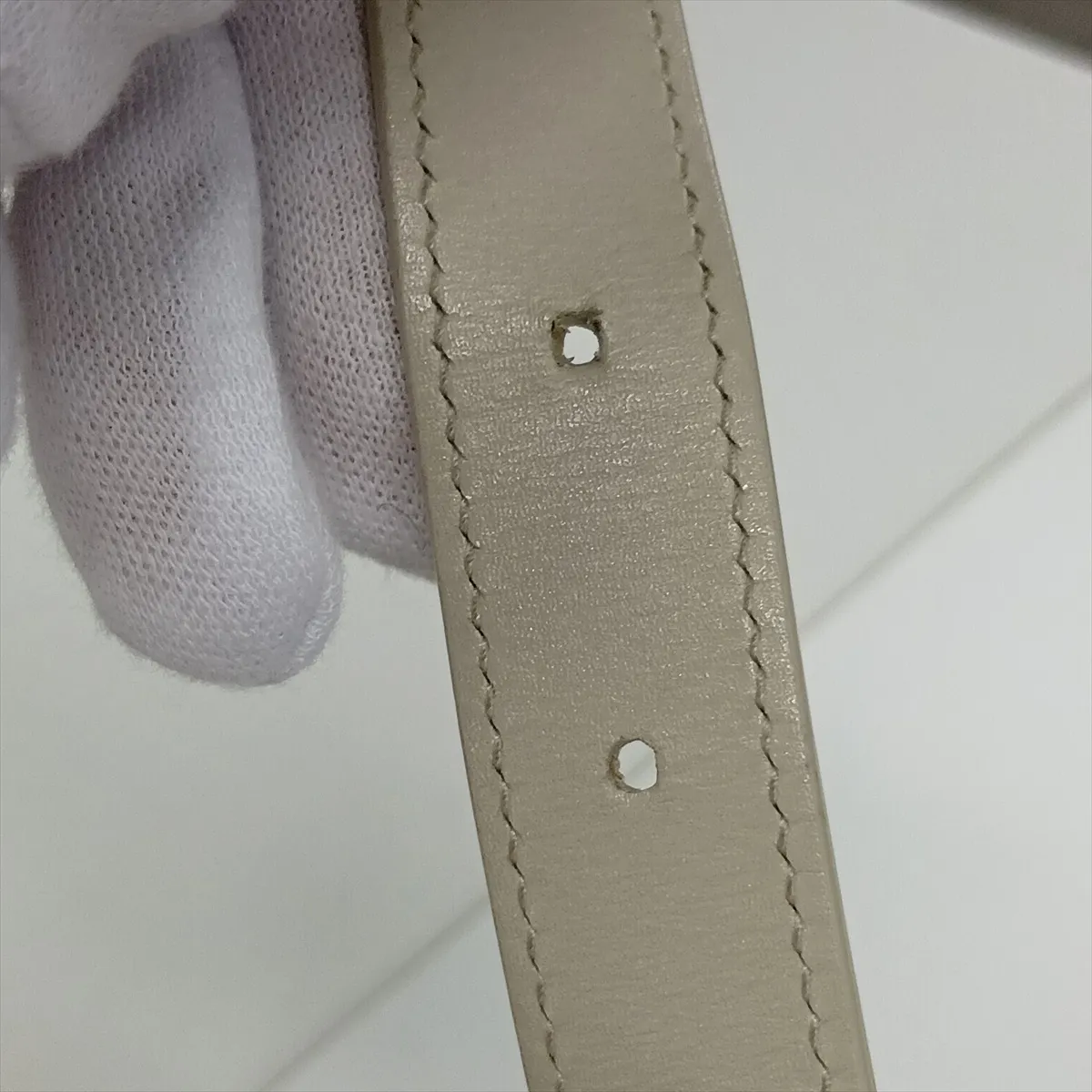 Manhattan Leather Shoulder Bag, White, 579271 — view 13