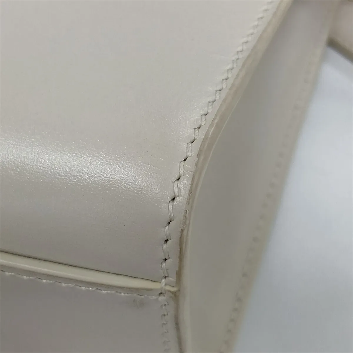 Manhattan Leather Shoulder Bag, White, 579271 — view 9
