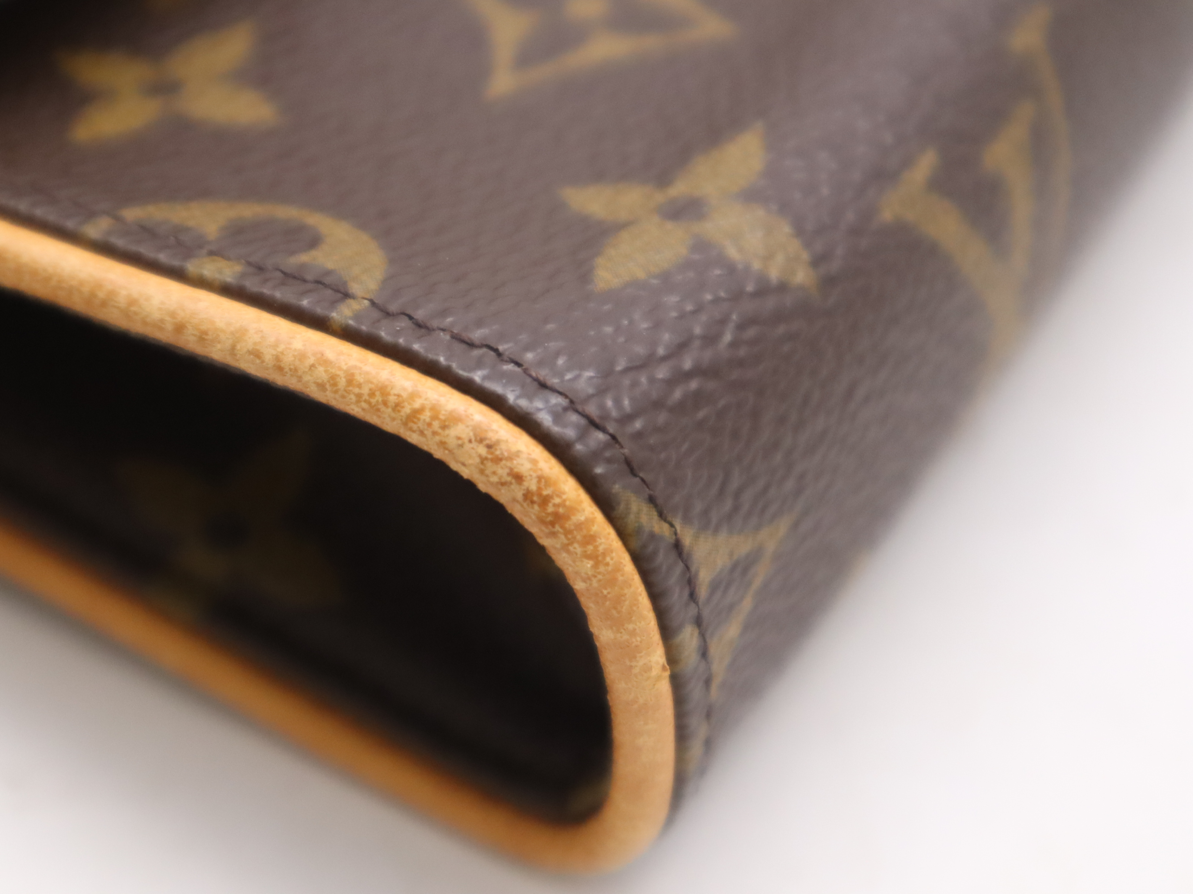 M51855 Monogram Pochette Florentine Shoulder Bag with Shoulder Strap — view 9