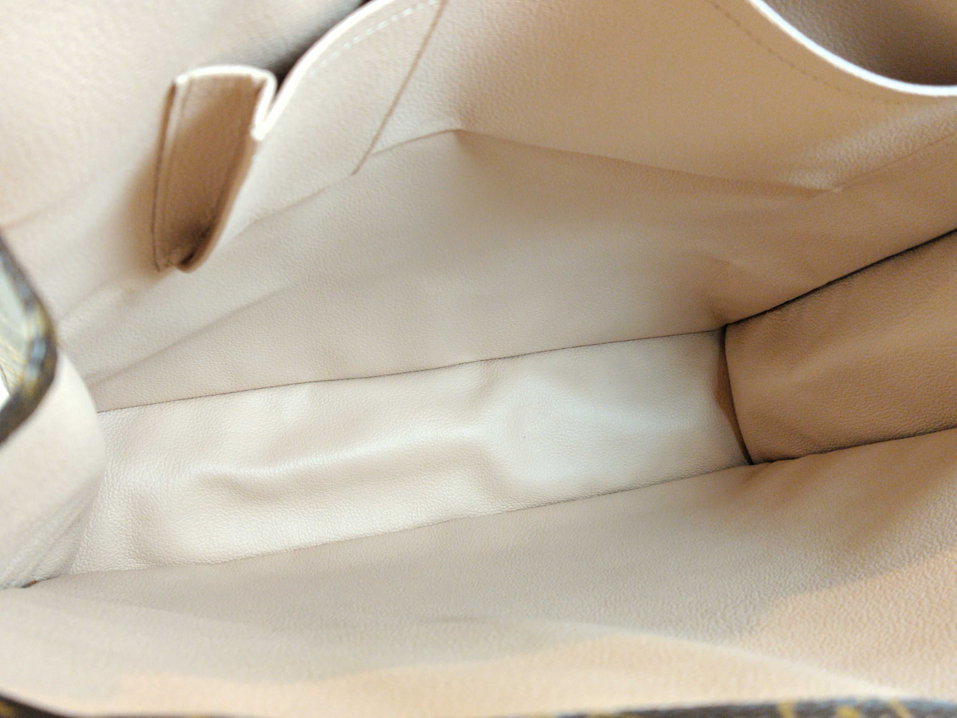 Monogram Louis Vuitton Plat Leather Handbag — view 9