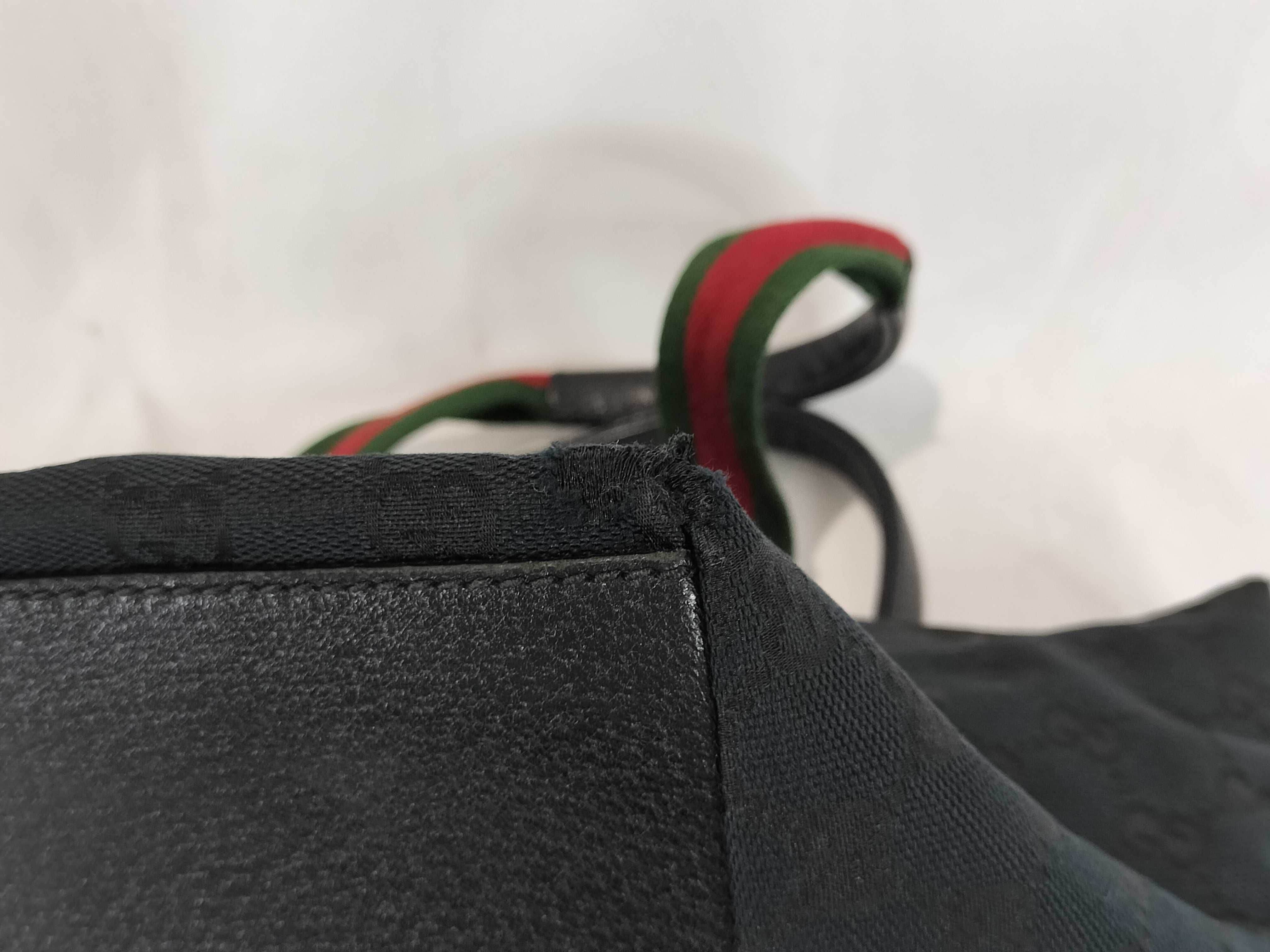 GG Canvas Gucci Boat-Shaped Tote GG Canvas/Sherry Line/Black Handbag — view 7