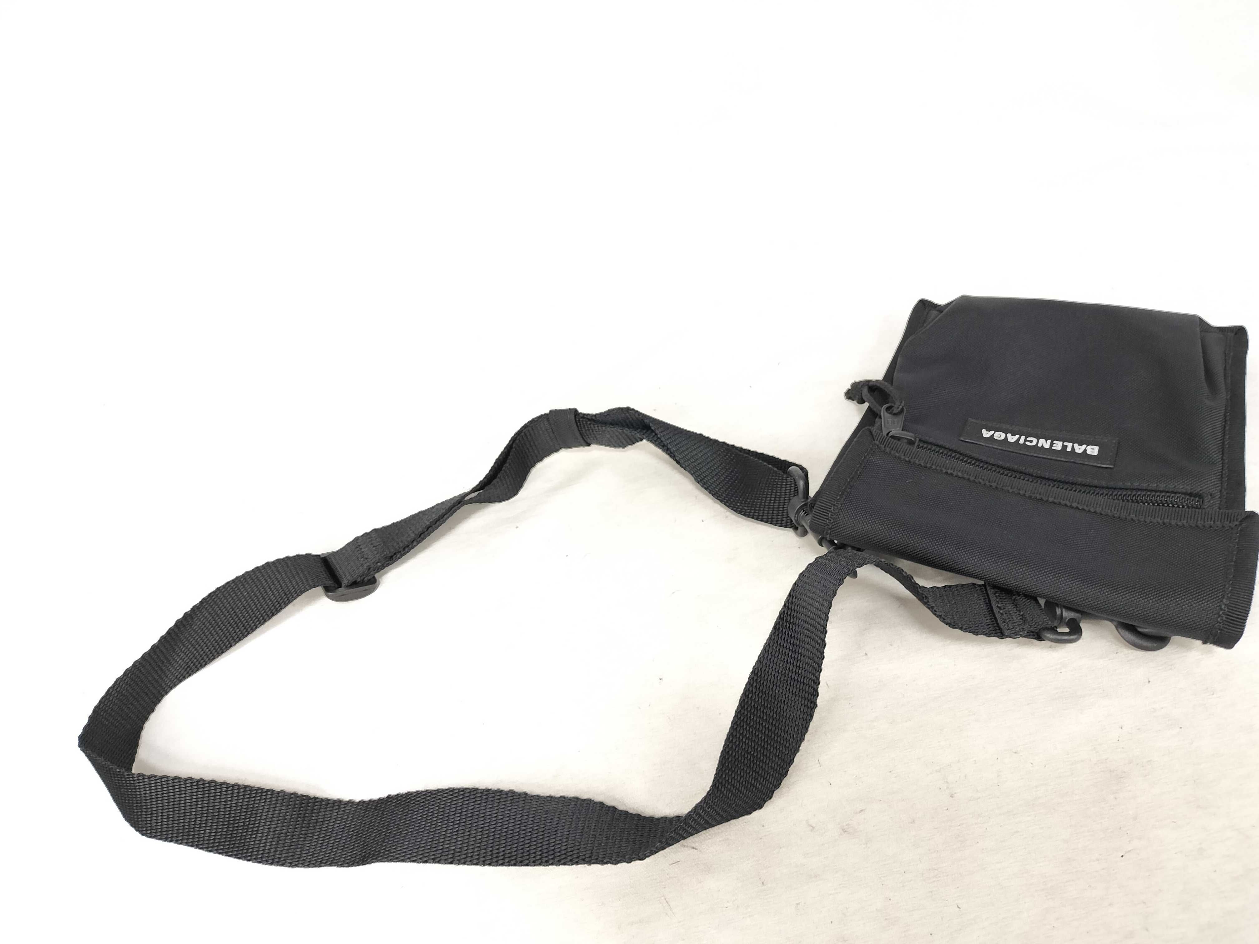 Explorer Shoulder Bag, Black — view 3
