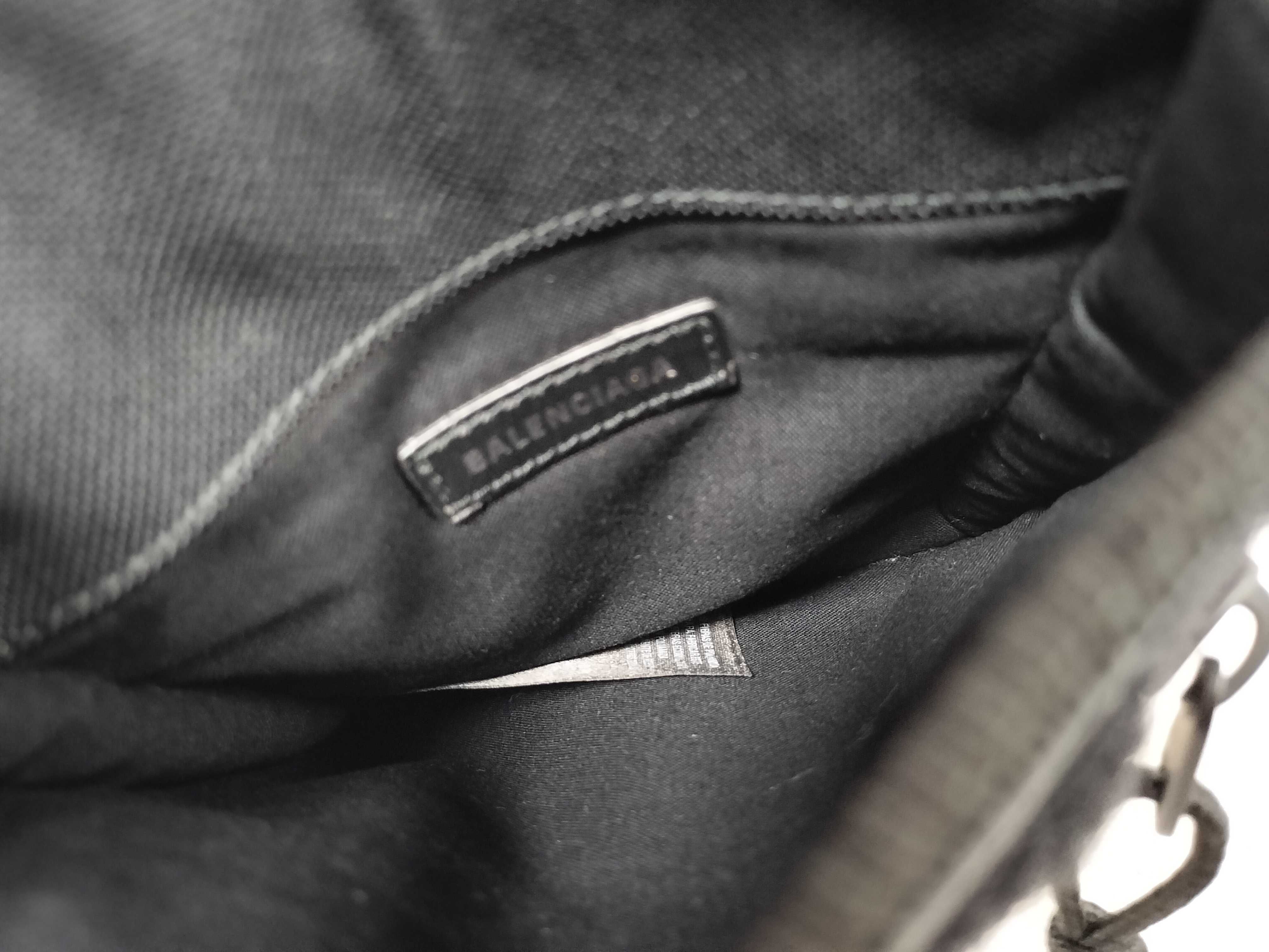 Explorer Shoulder Bag, Black — view 10