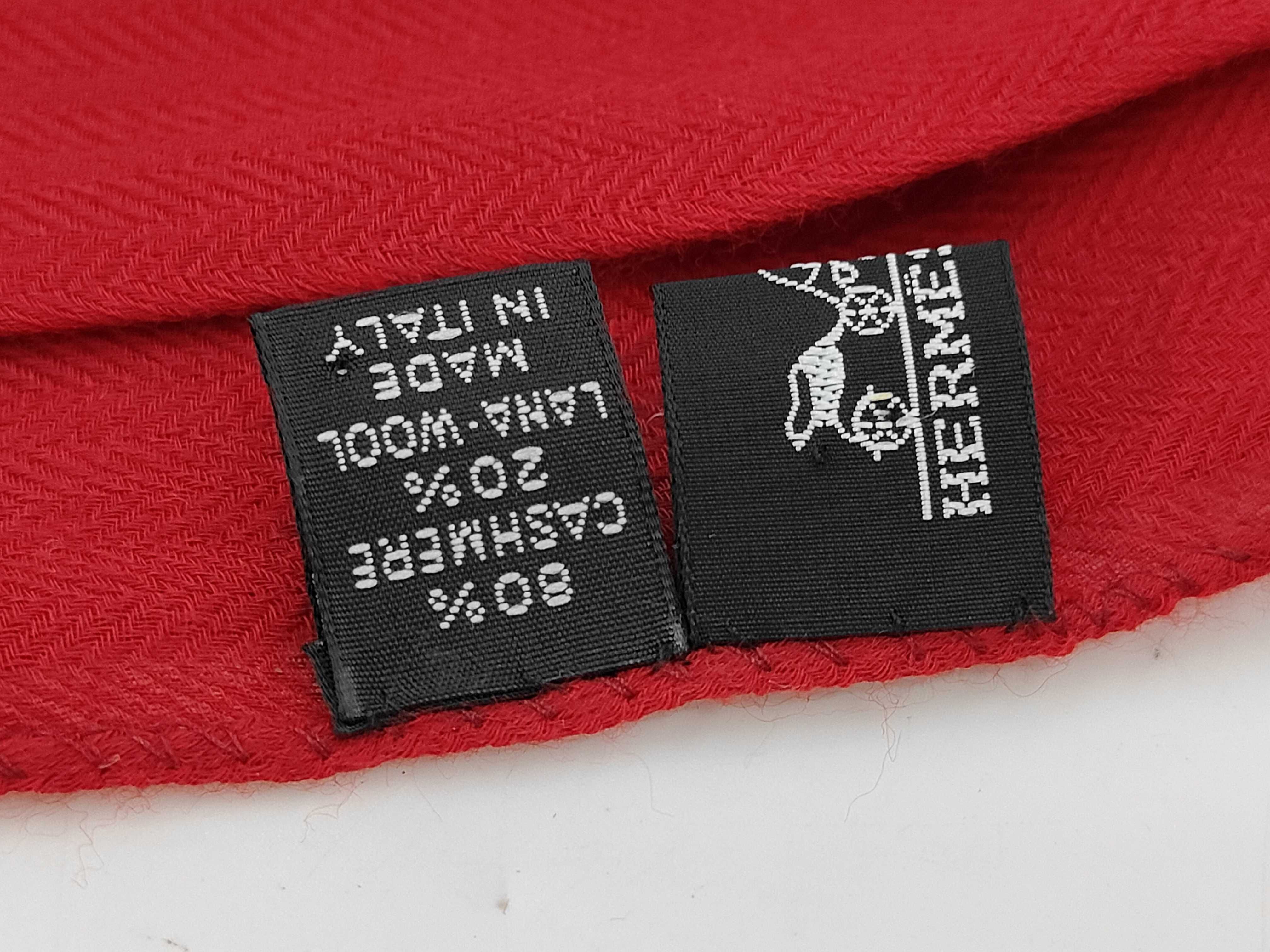 scarf, cashmere wool, H logo, red, with box and other accessories. — view 3