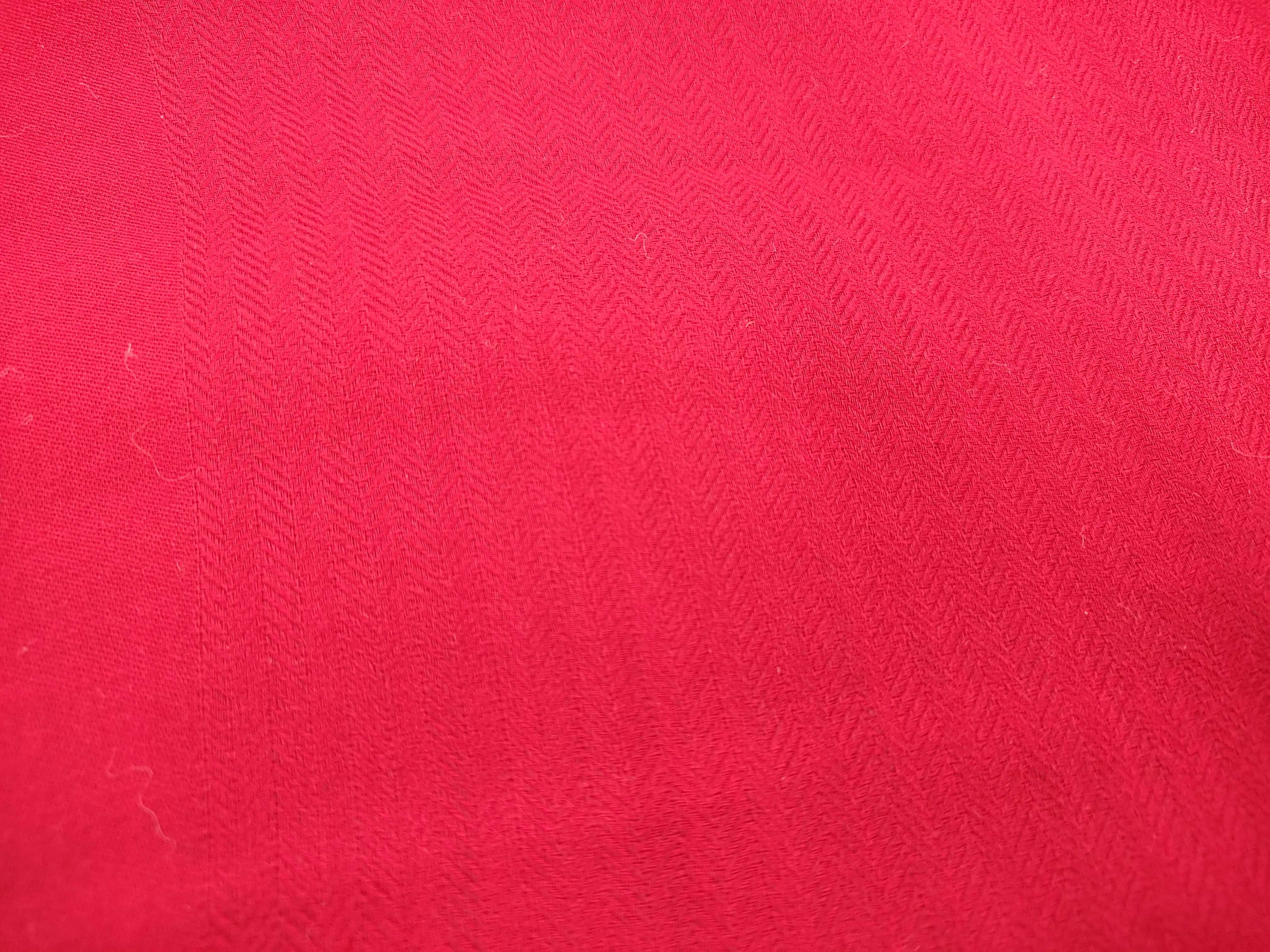 scarf, cashmere wool, H logo, red, with box and other accessories. — view 6