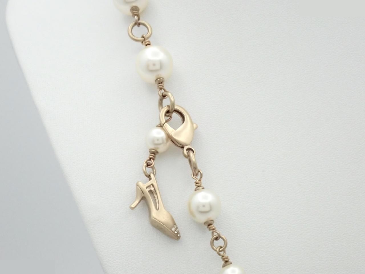 Long pearl necklace with Coco Mark design, matelassé style, approximately 90cm in length. — view 2
