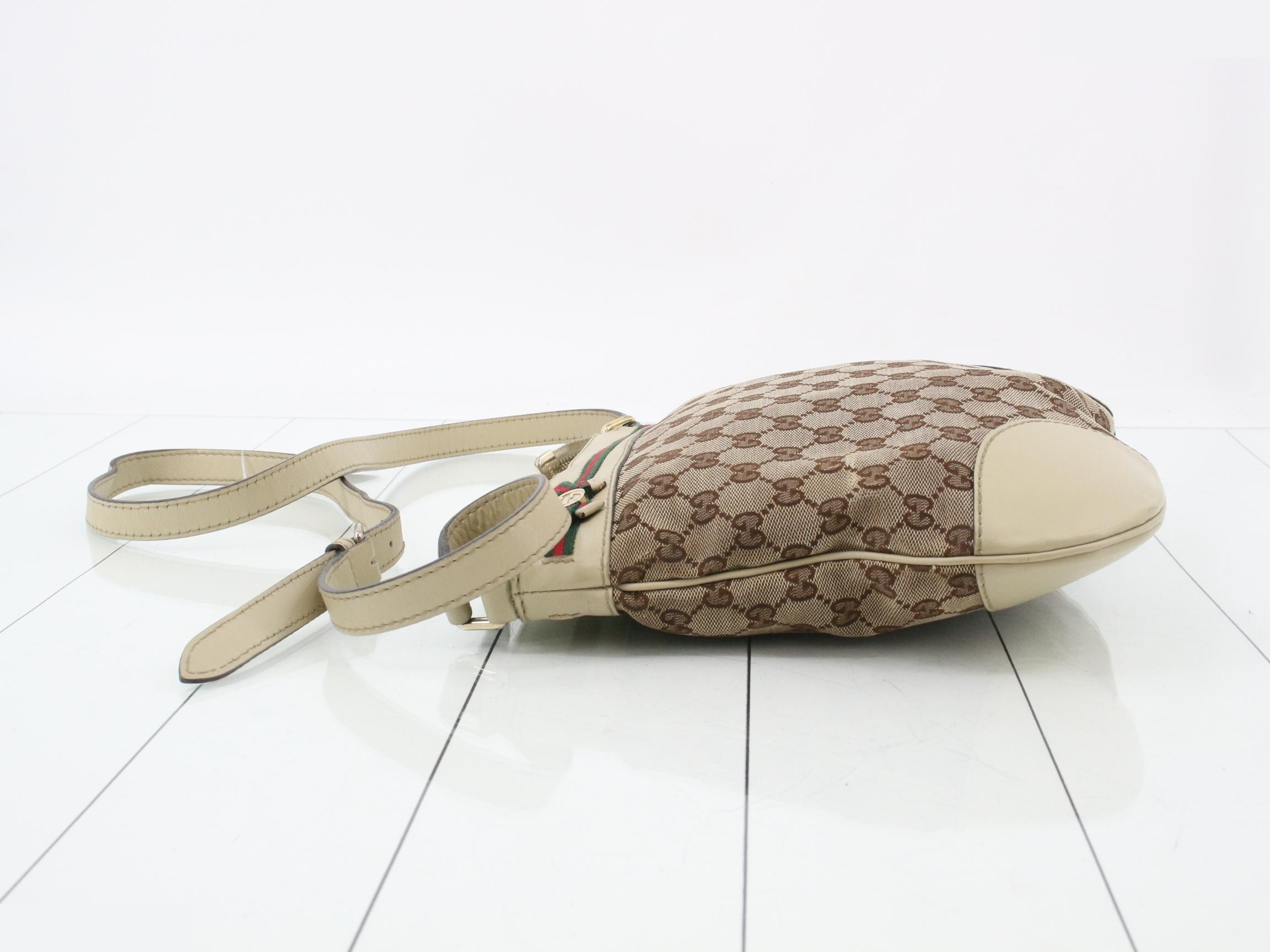 GG Canvas (Bag) - Shoulder Bag — view 4