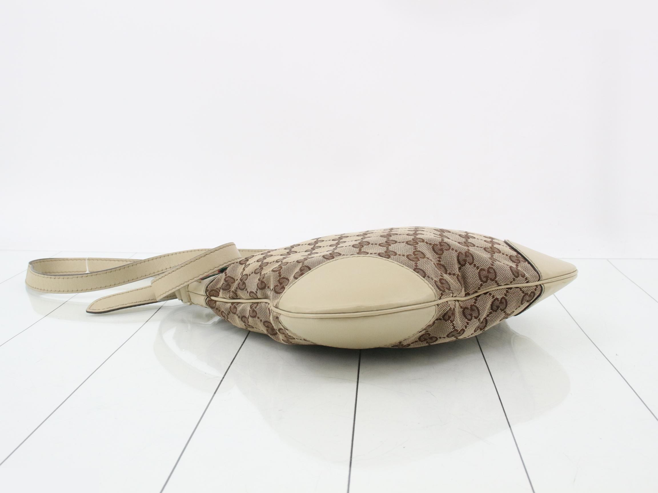 GG Canvas (Bag) - Shoulder Bag — view 5