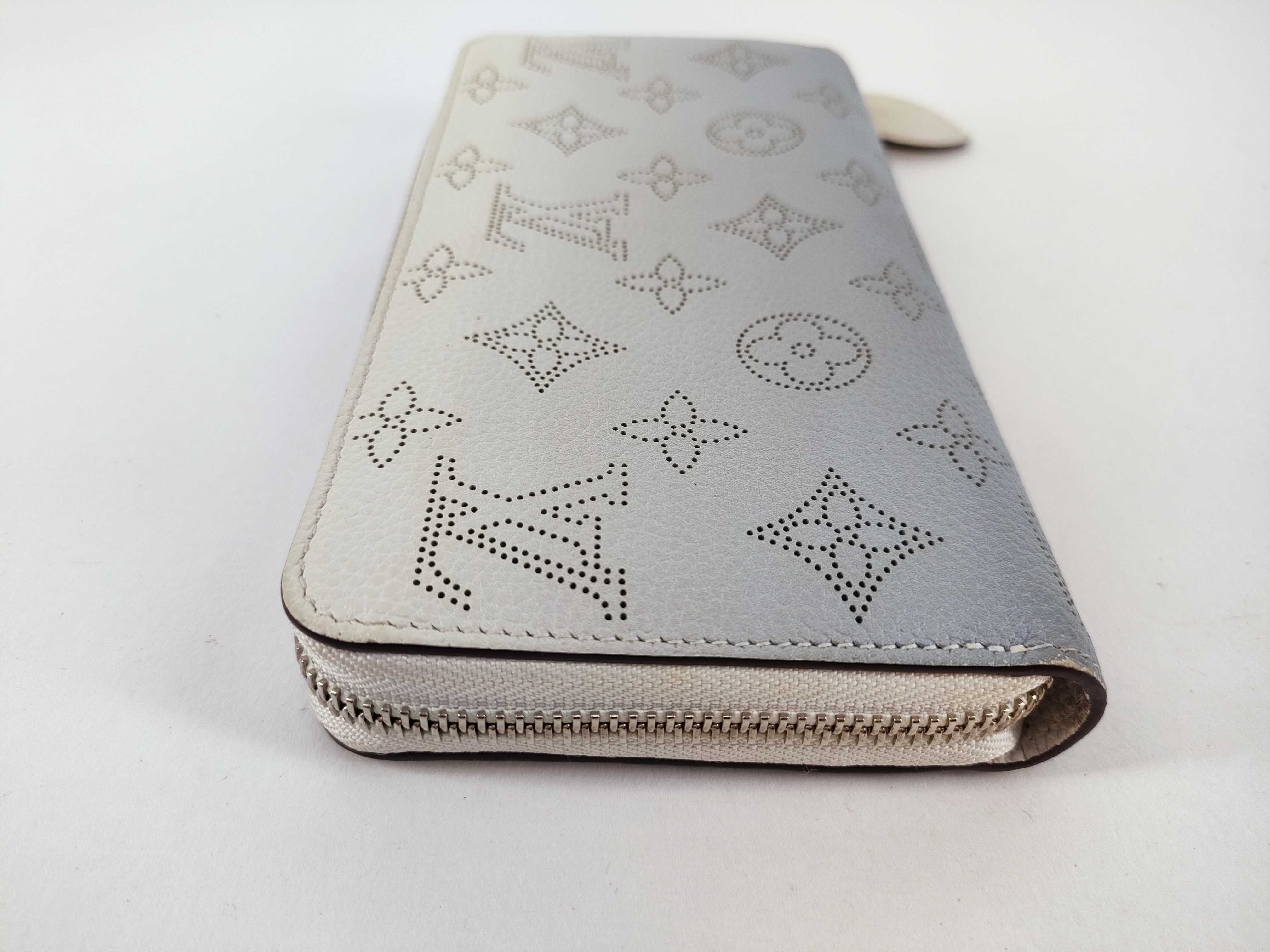 Mahina Zippy Wallet (with box) — view 4