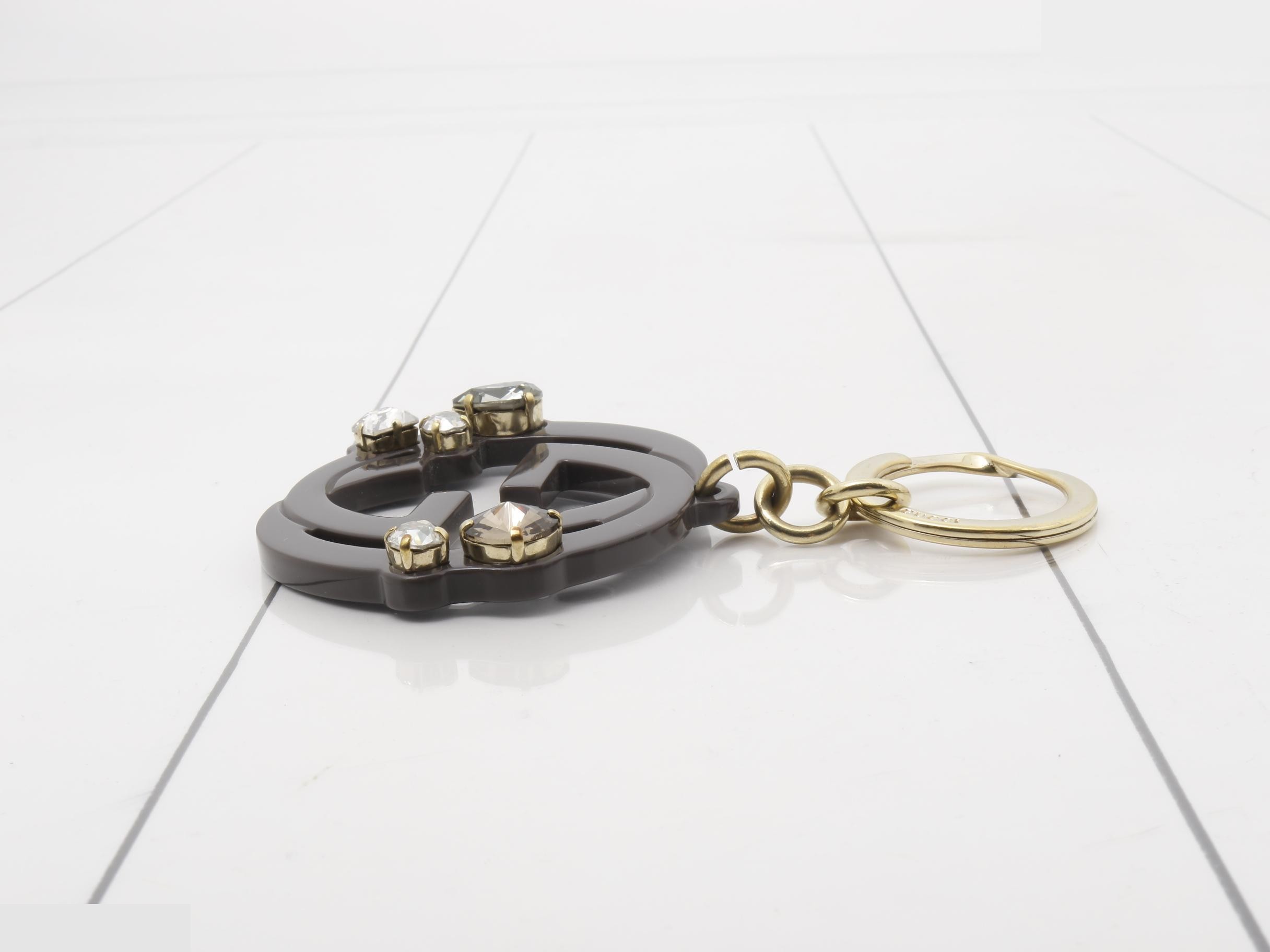 Interlocking keychain — view 3