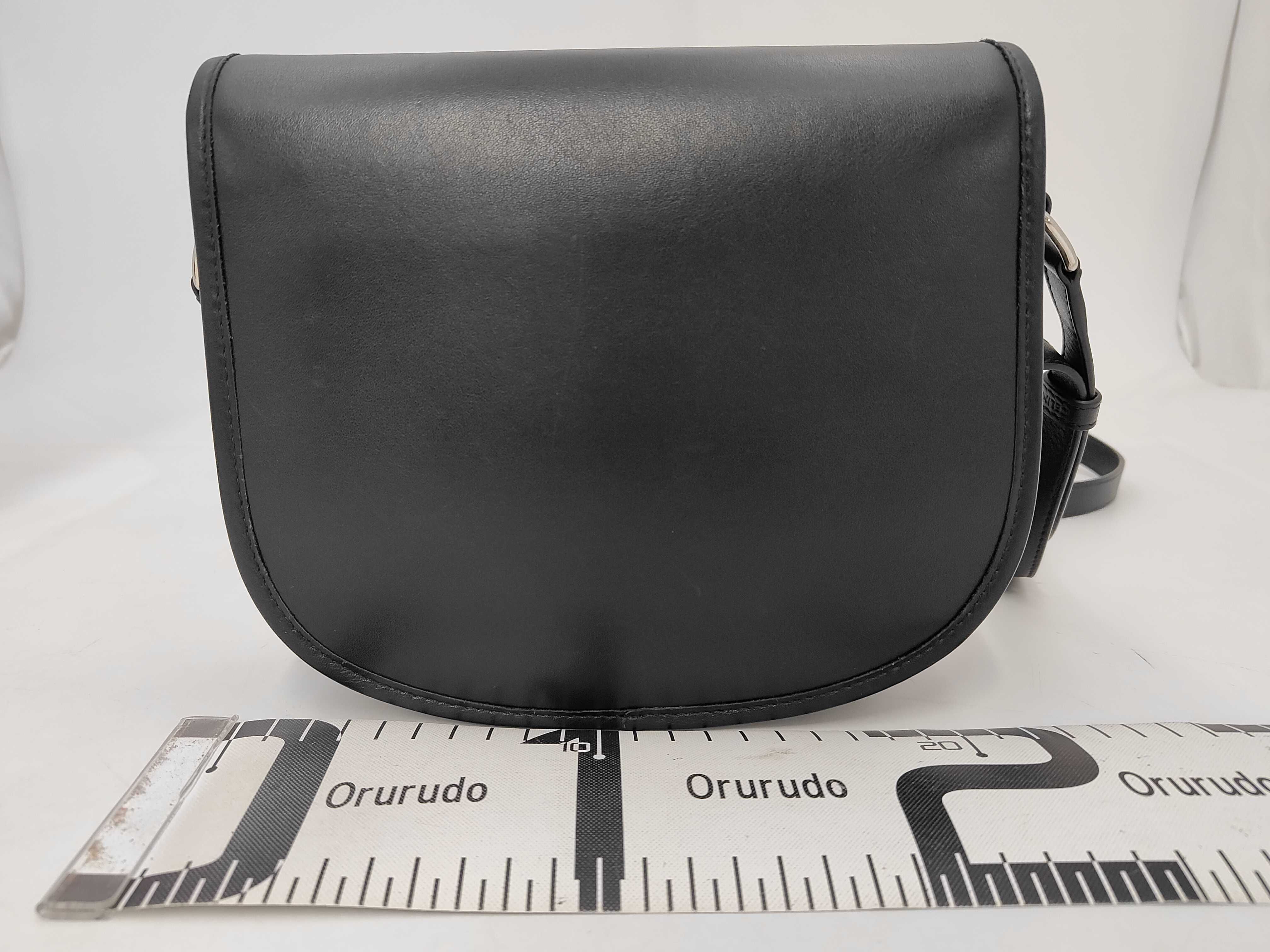Medium Besace Triomphe Shoulder Bag — view 2