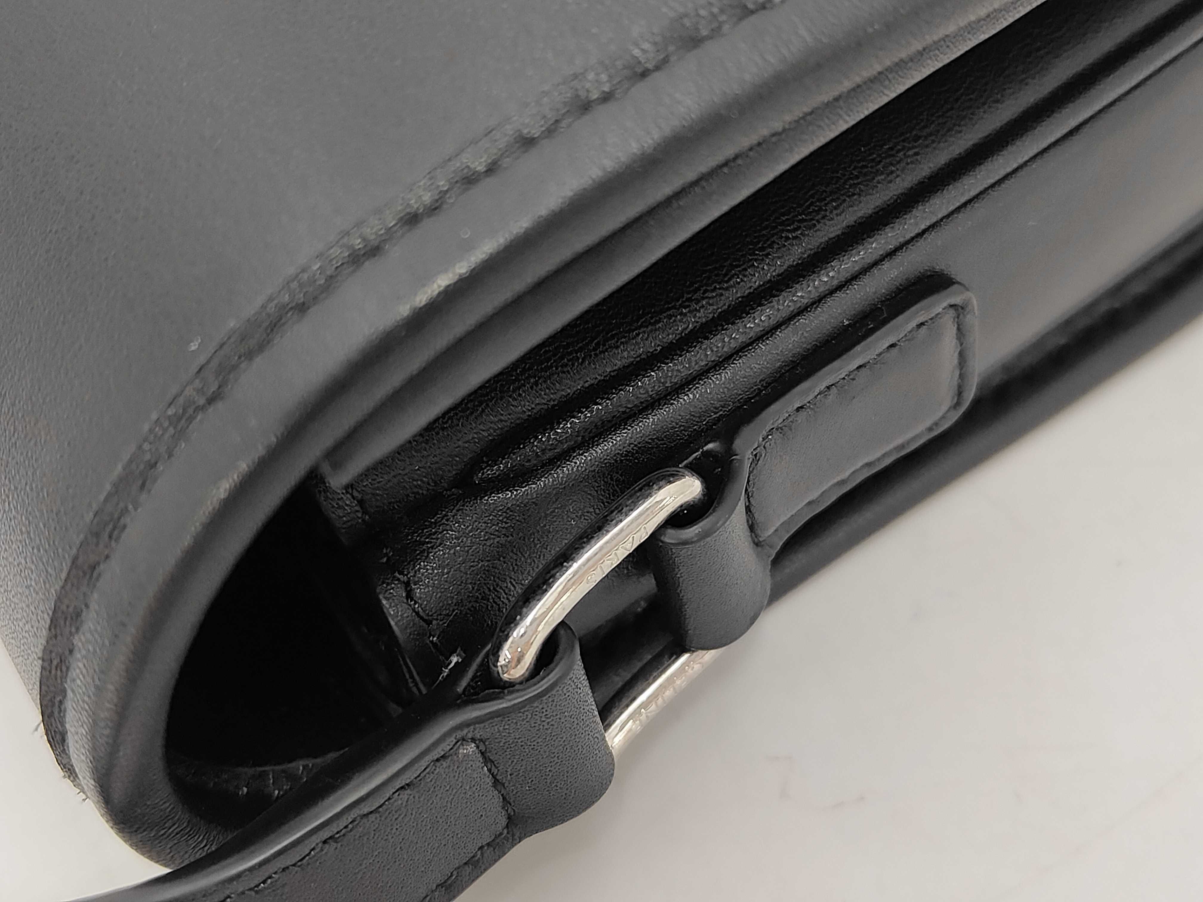 Medium Besace Triomphe Shoulder Bag — view 5