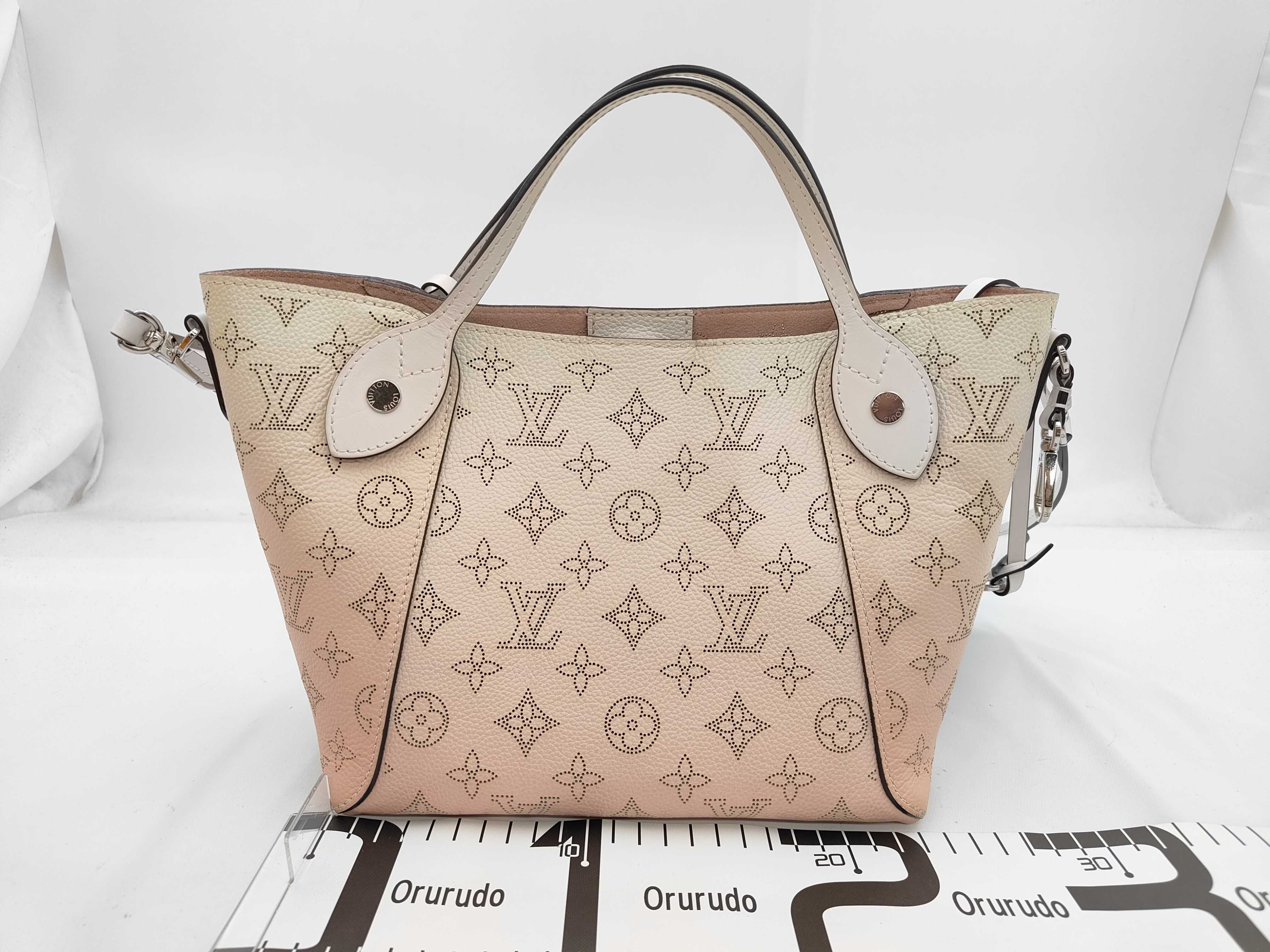 Hina PM Tote Bag — view 2