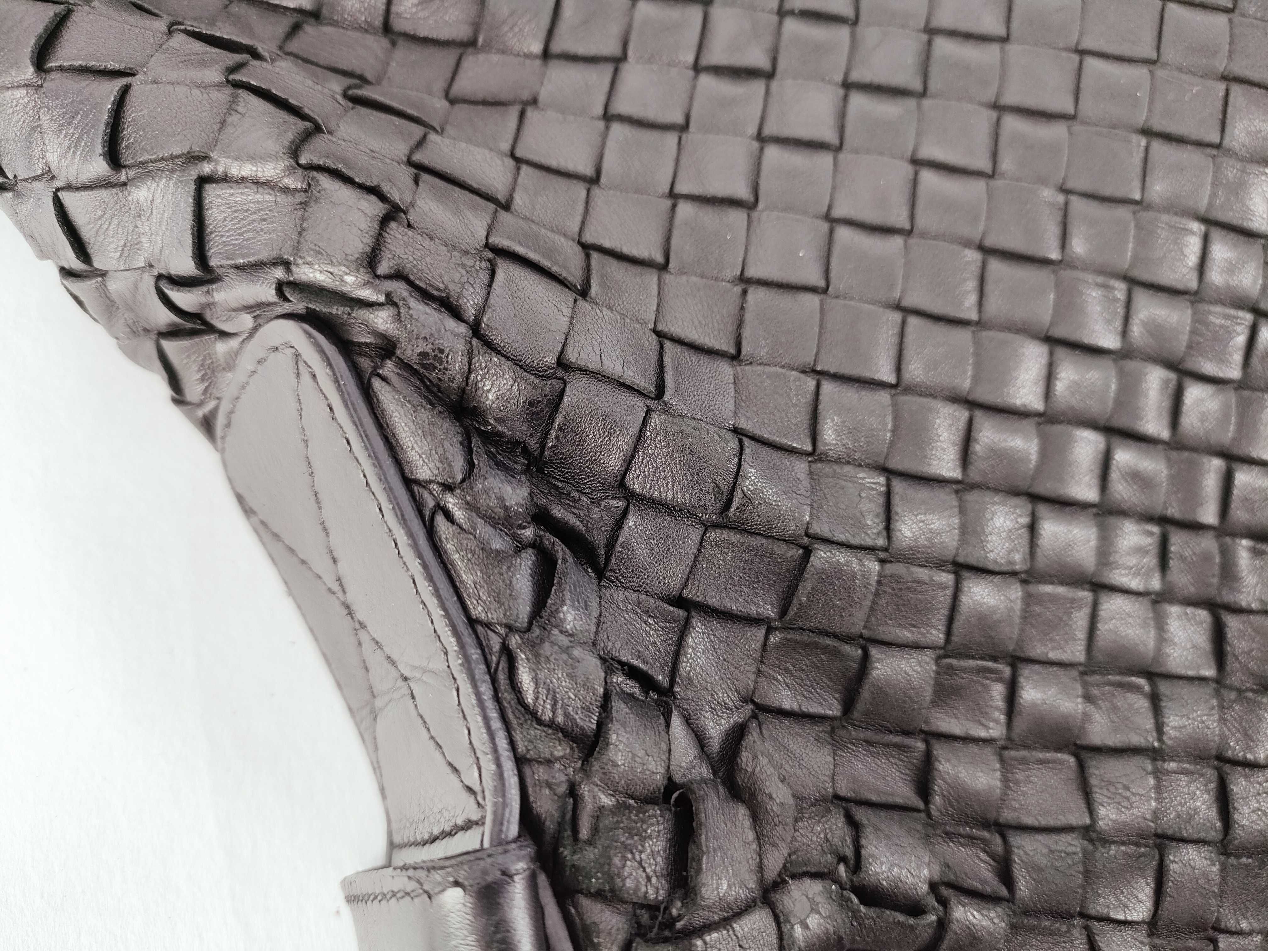 Intrecciato Bottega Veneta Shoulder Bag — view 14
