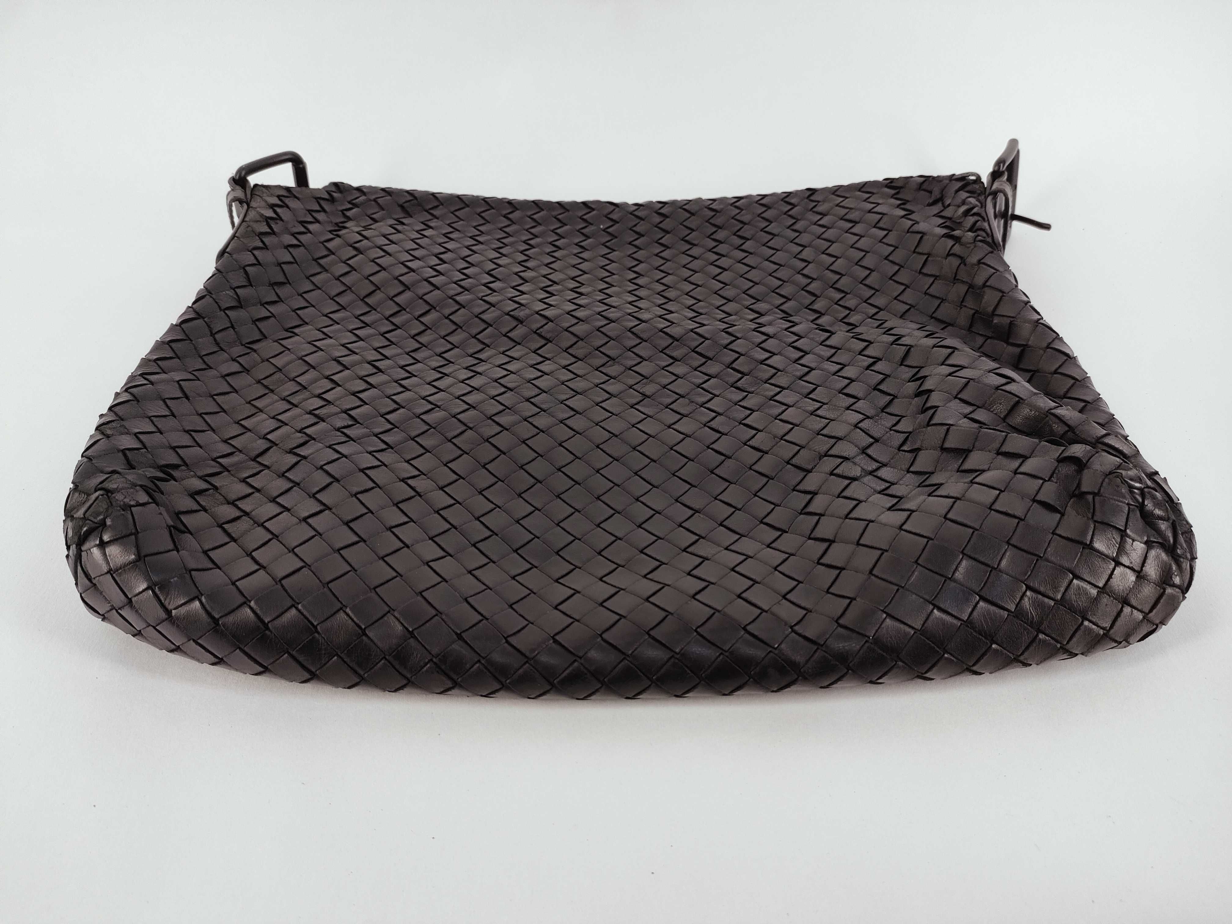 Intrecciato Bottega Veneta Shoulder Bag — view 4
