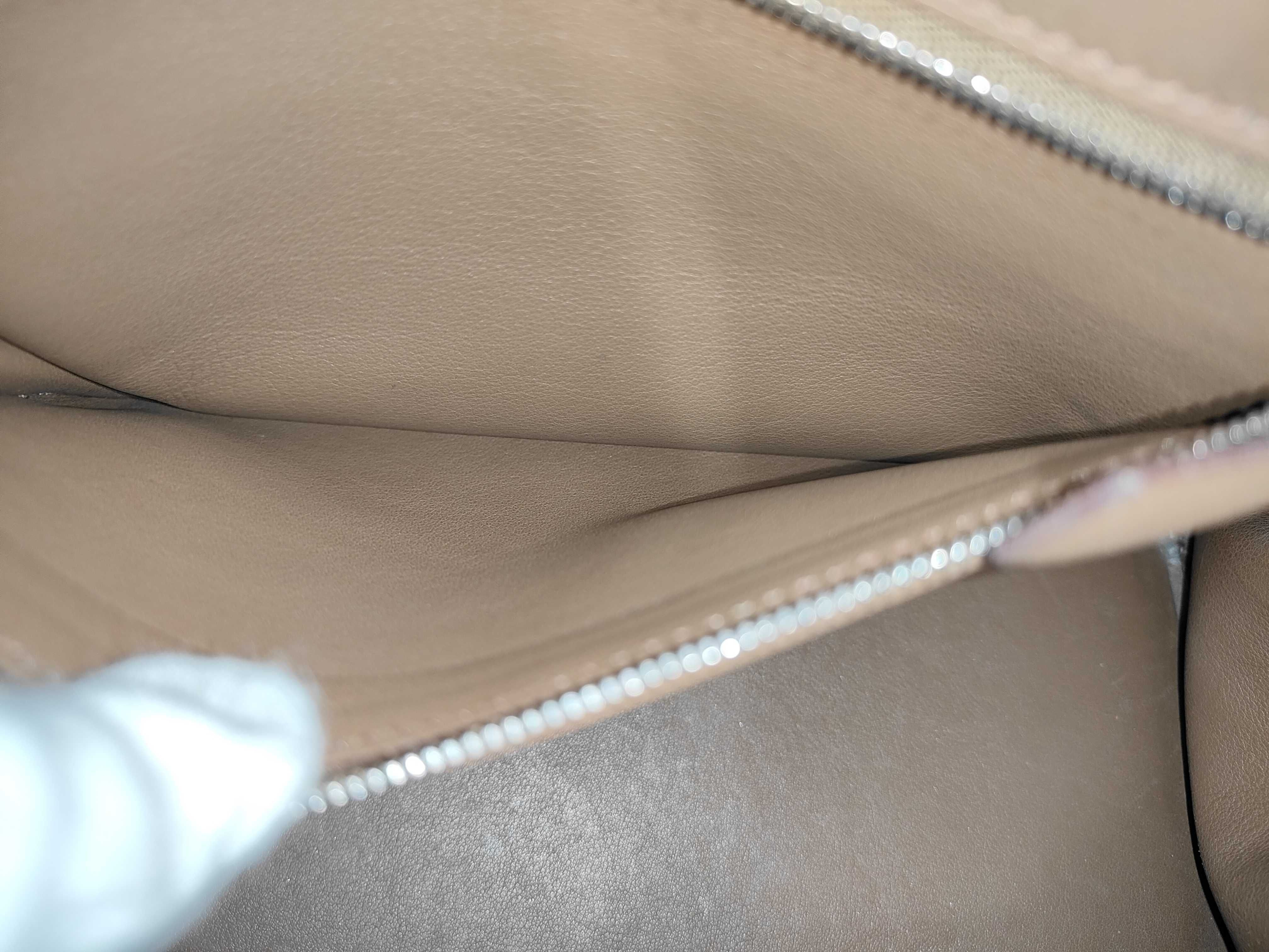 Birkin 25 Swift Shoulder Bag — view 11
