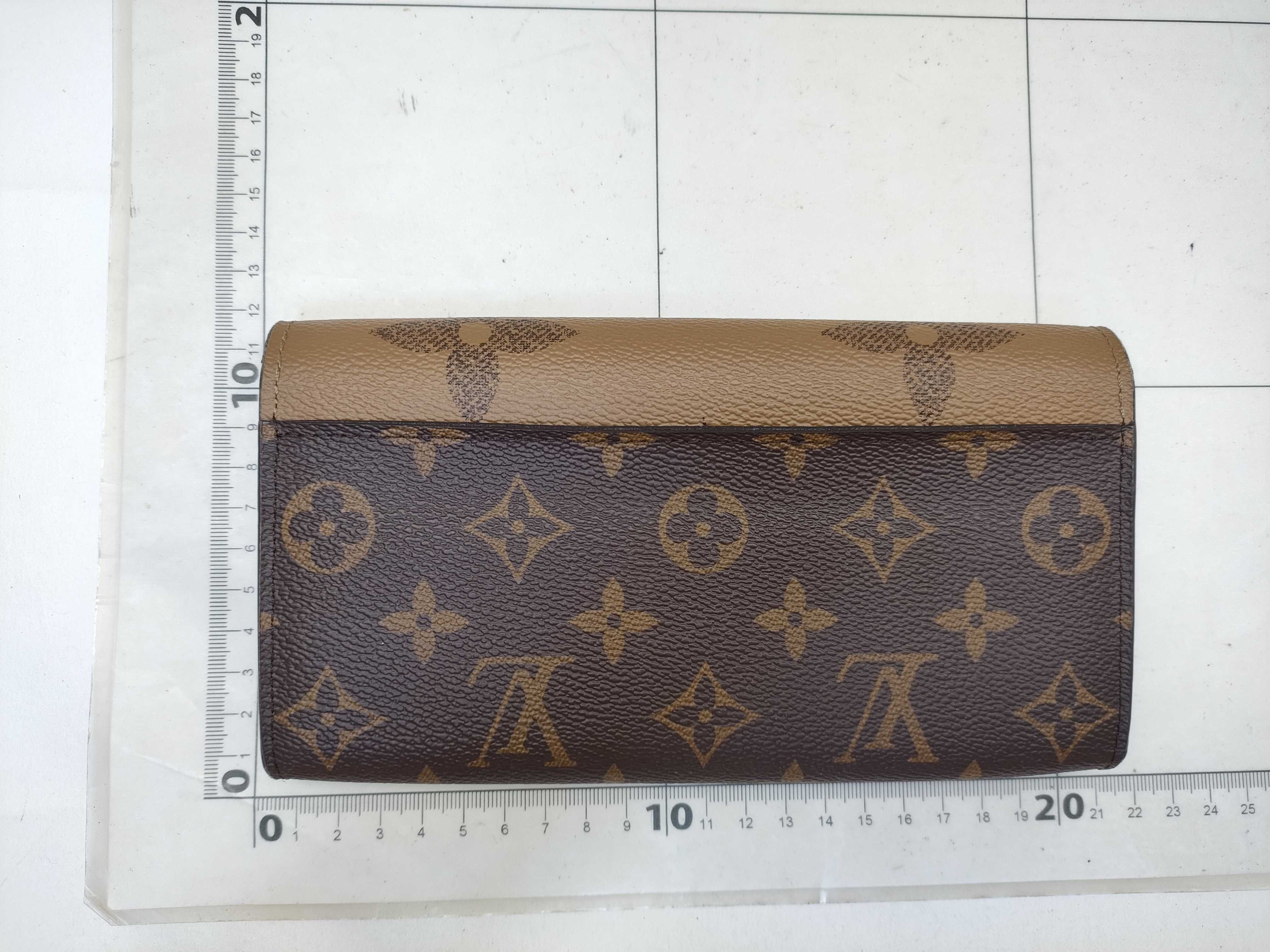 Portefeuille Sarah Monogram Giant Reverse M80726 Long Wallet with IC Chip — view 2
