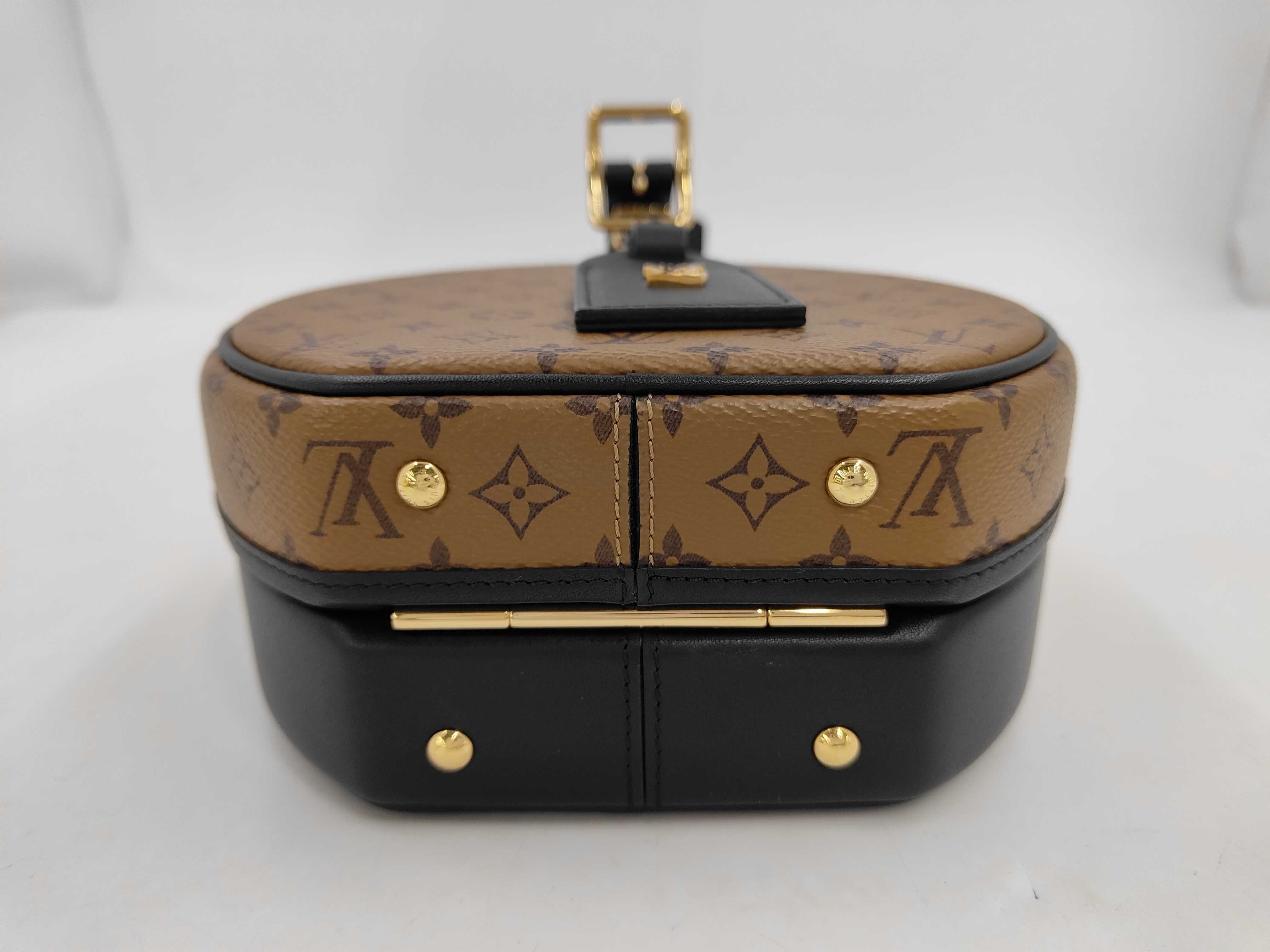 Reverse Petite Boite Chapeau Monogram M Shoulder Bag — view 11