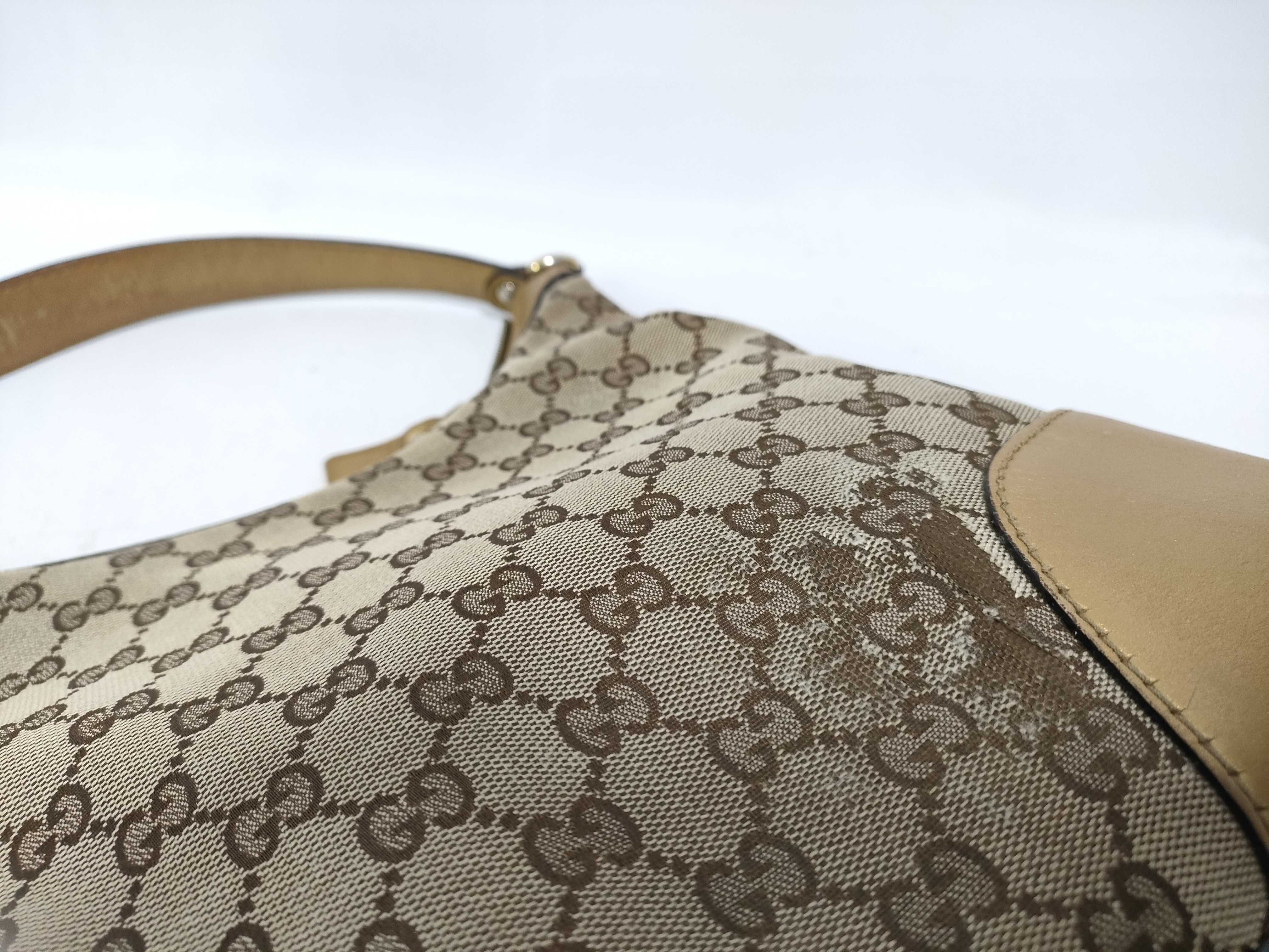 Gold GG Canvas Vintage Heart-Shaped Wrist Bag Shoulder Bag — view 8