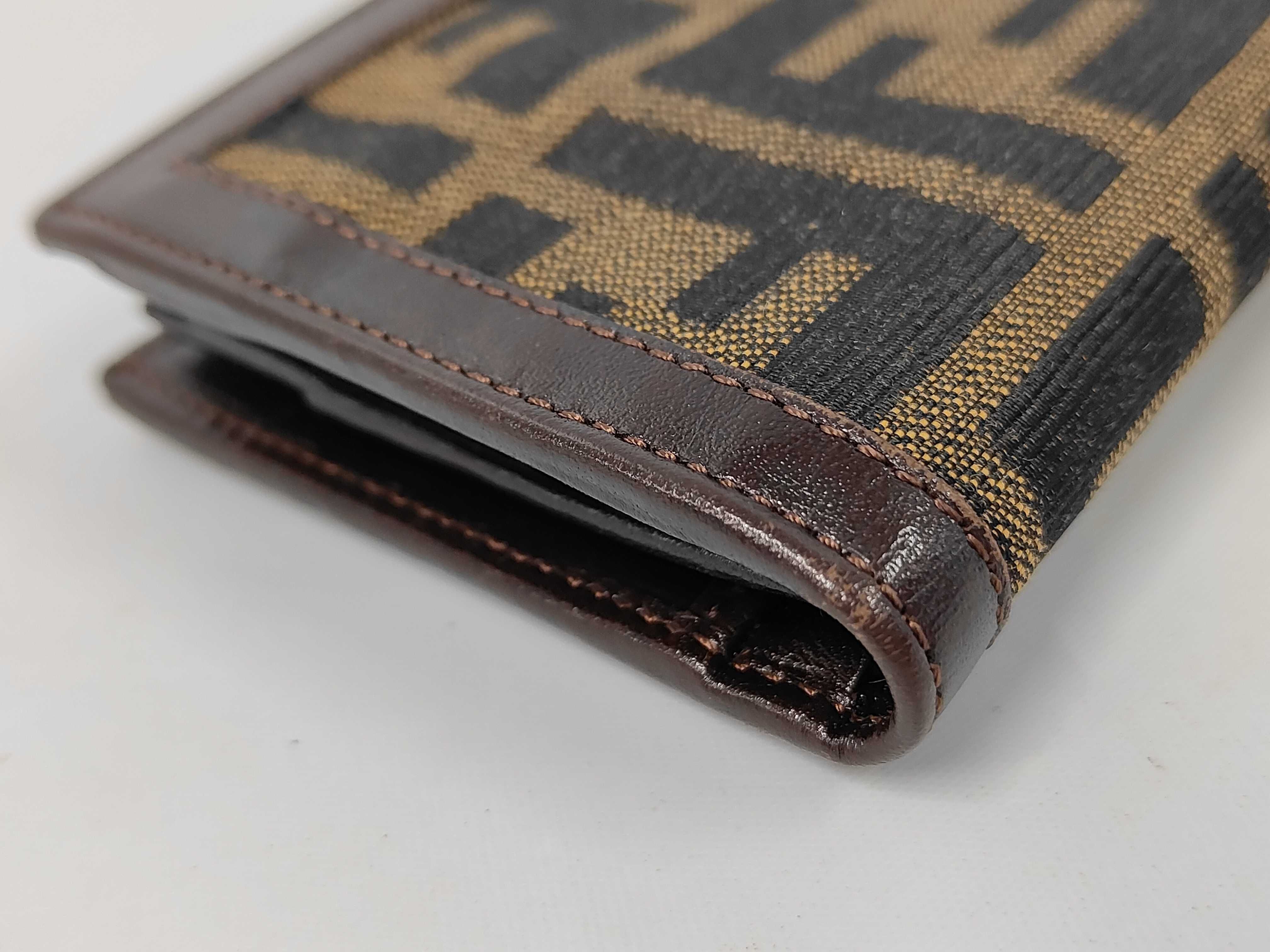 Zucca pattern coin purse bifold wallet, box included, excellent condition. — view 3