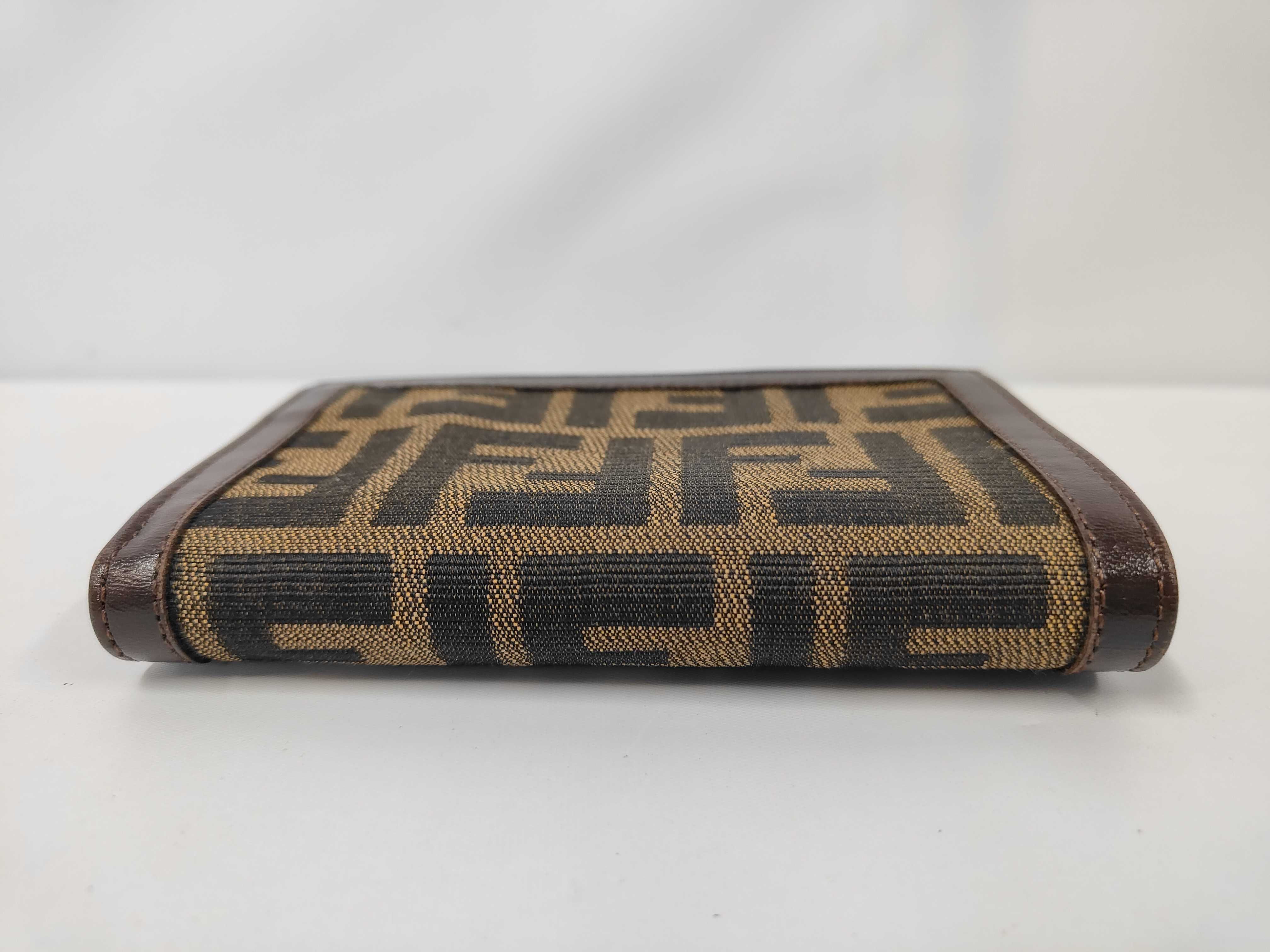 Zucca pattern coin purse bifold wallet, box included, excellent condition. — view 4